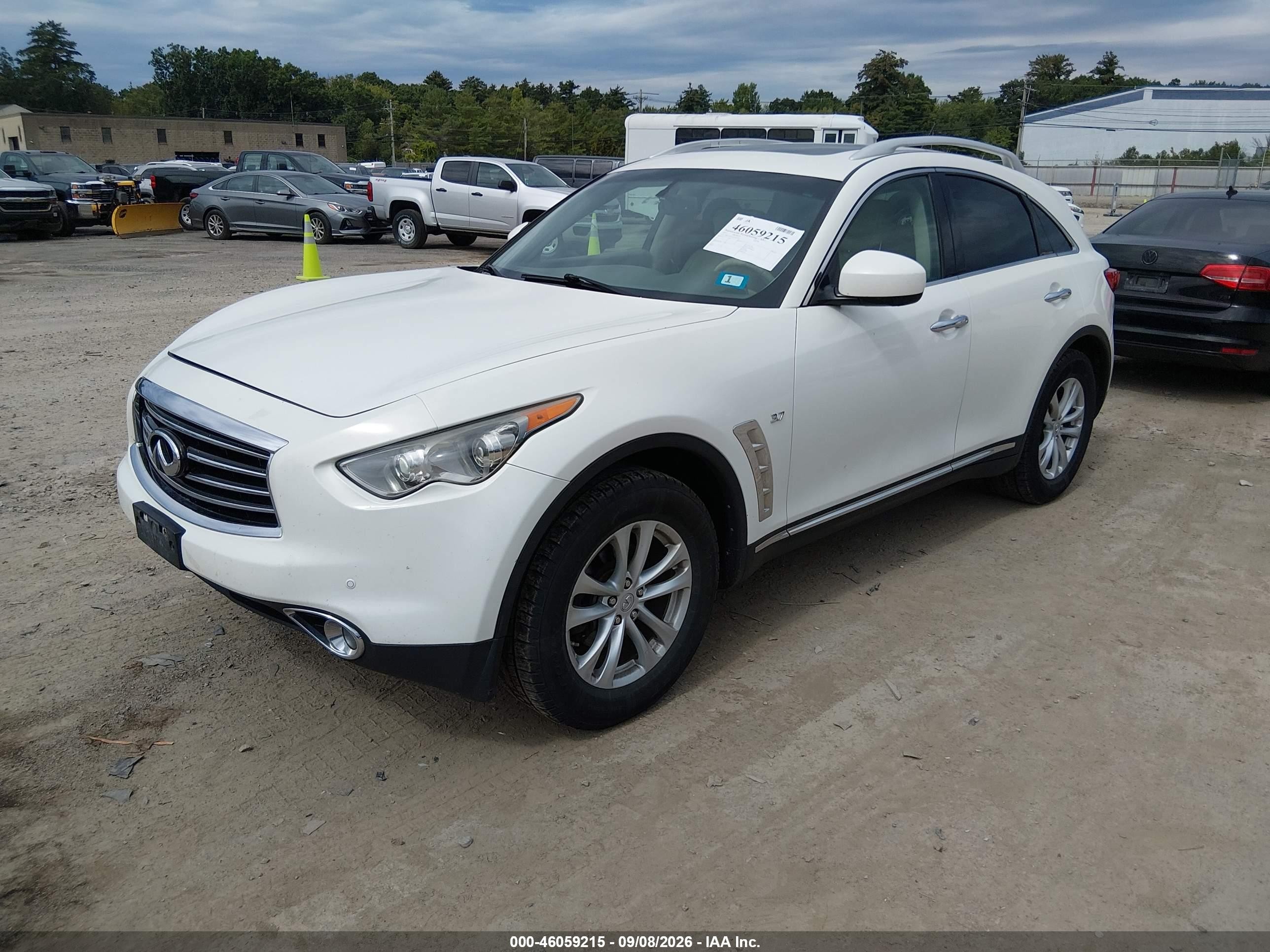 2015 Infiniti Qx70   Белый vin: JN8CS1MWXFM482963