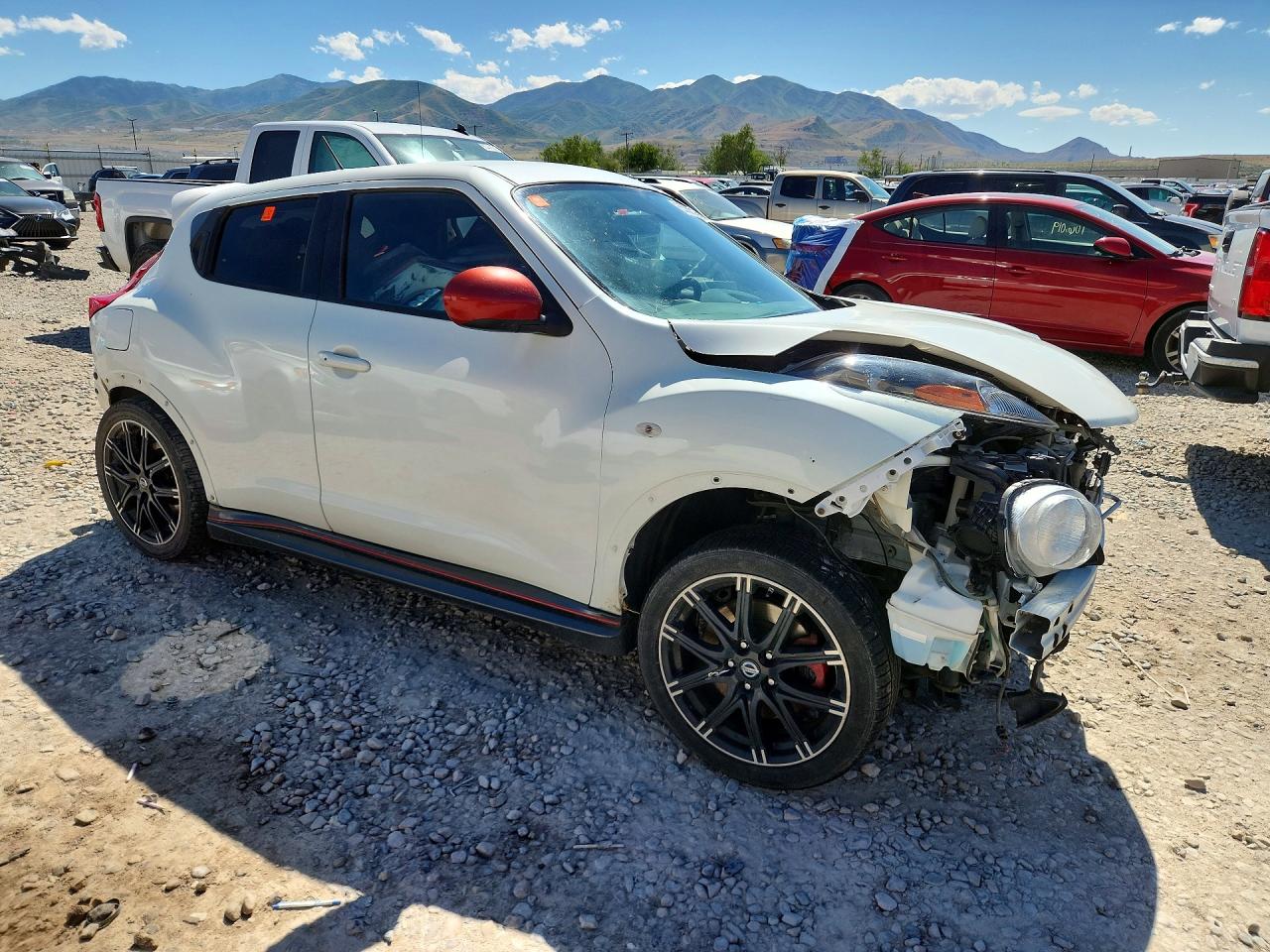 2014 Nissan Juke Nismo Rs White vin: JN8DF5MV2ET150138
