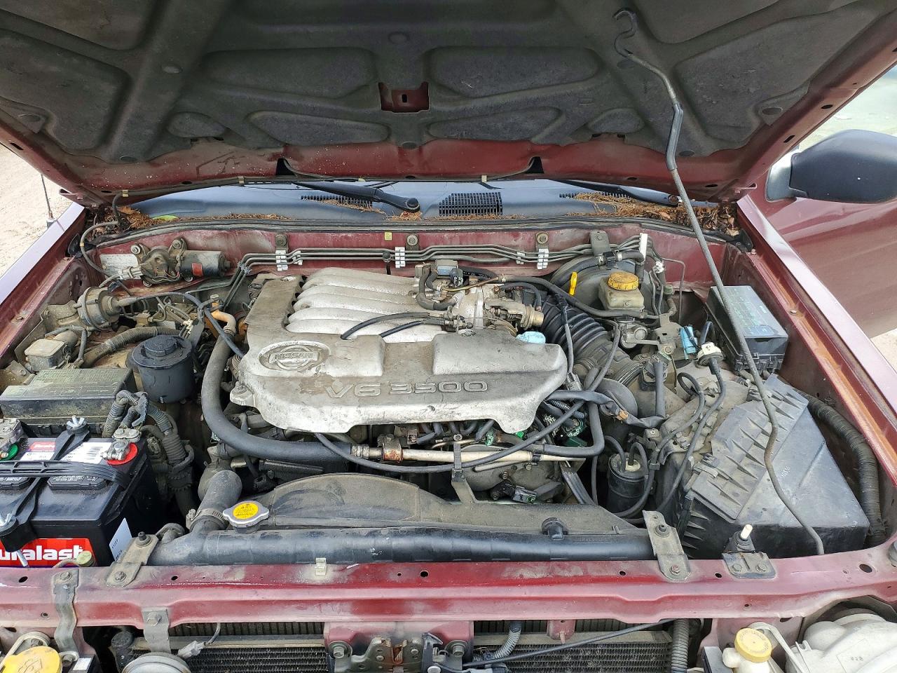 2001 Nissan Pathfinder Se Red vin: JN8DR07X11W504733