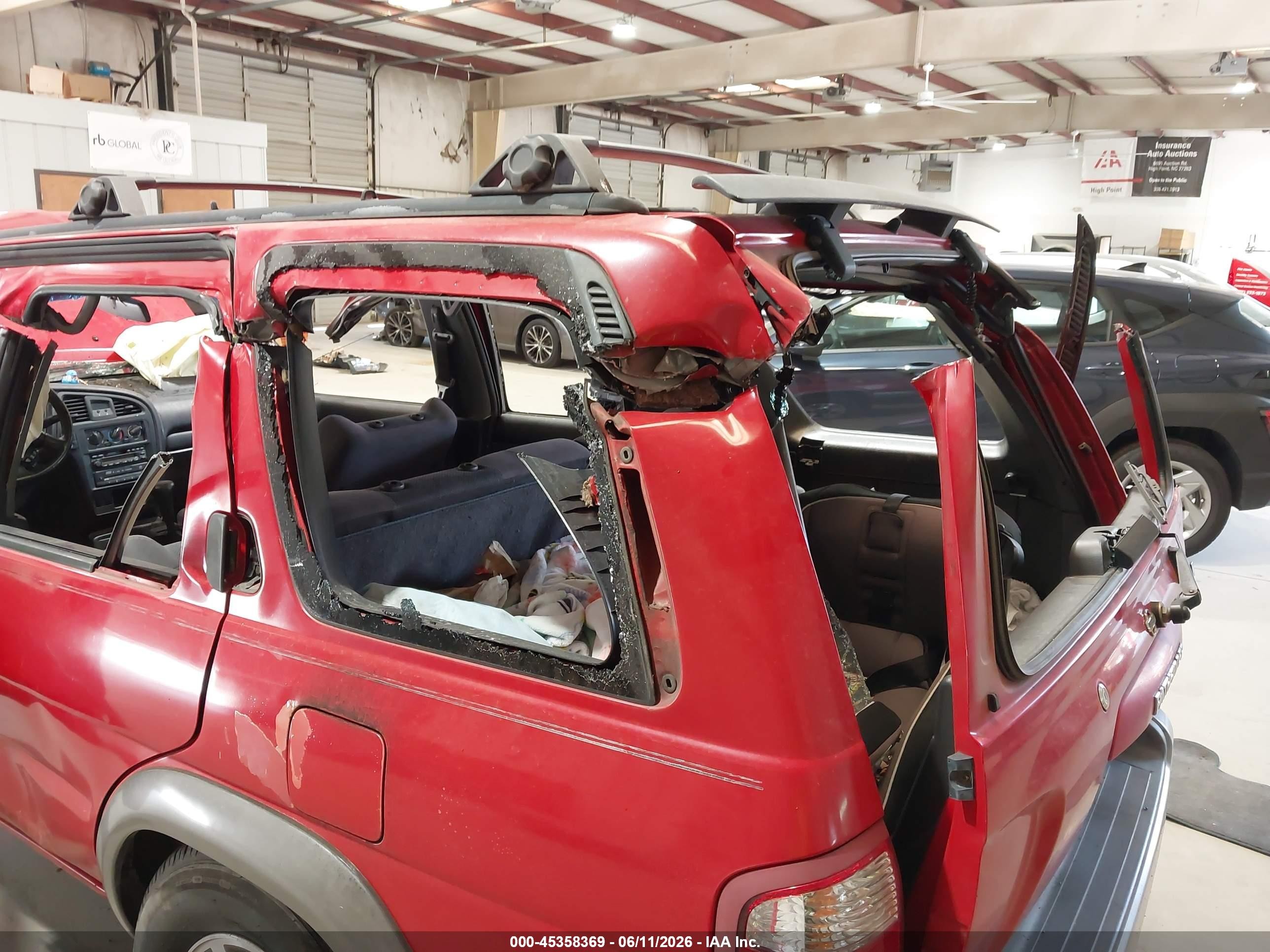 2001 Nissan Pathfinder Se Red vin: JN8DR07X11W510564