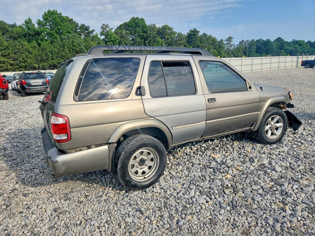 2004 Nissan Pathfinder Se Beige vin: JN8DR09X34W803707