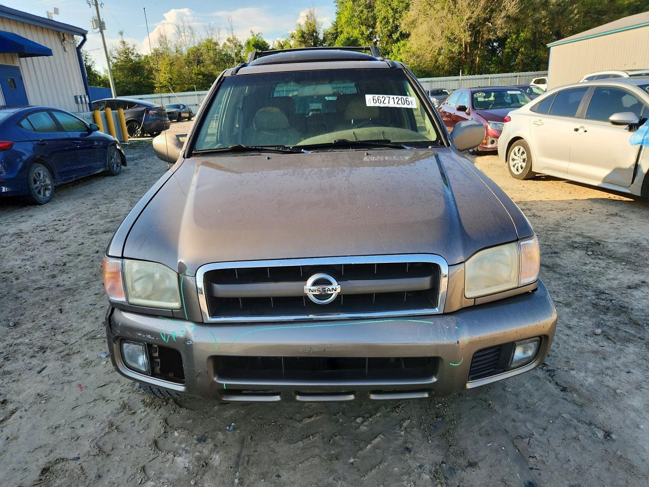 2002 Nissan Pathfinder Se Brown vin: JN8DR09X52W663138