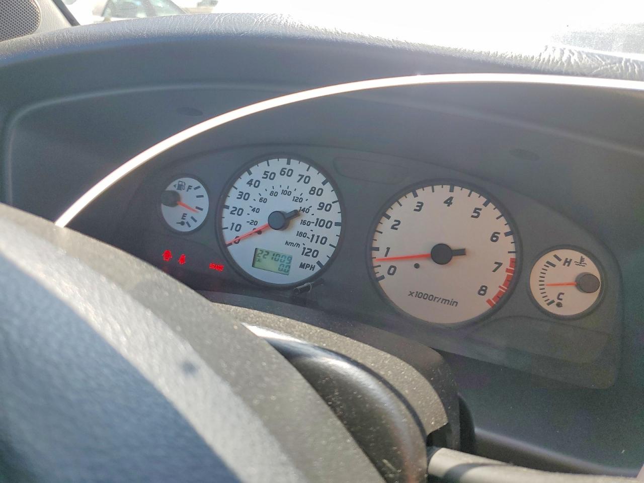 2002 Nissan Pathfinder Se Серебряный vin: JN8DR09X52W666993