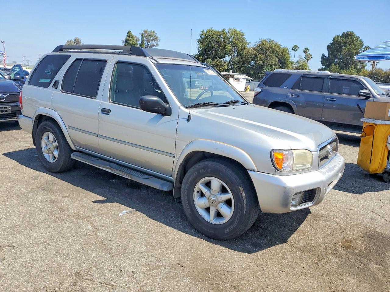 2002 Nissan Pathfinder Se Серебряный vin: JN8DR09X52W666993