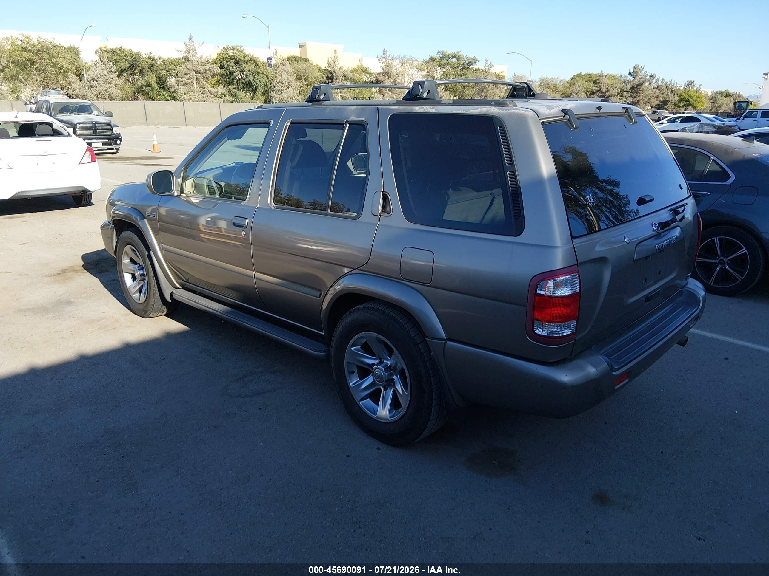 2004 Nissan Pathfinder Le Platinum Gray vin: JN8DR09X54W808908