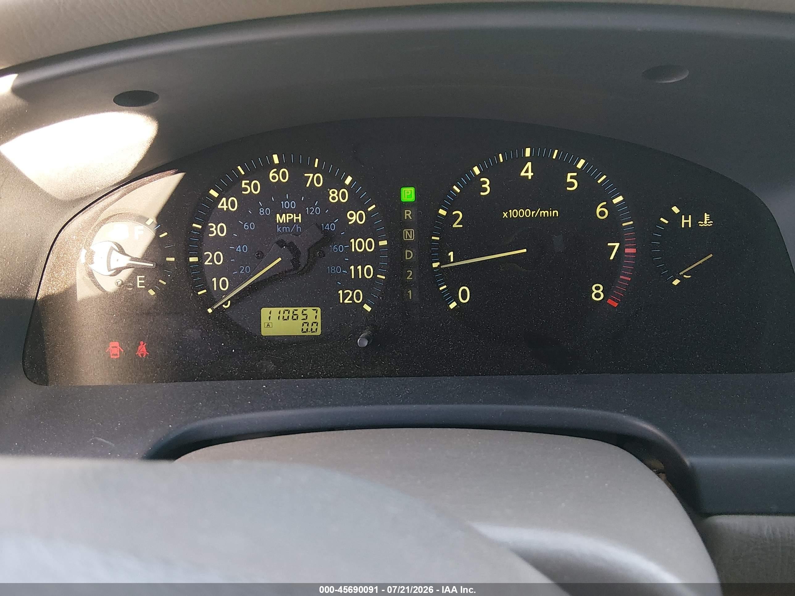 2004 Nissan Pathfinder Le Platinum Gray vin: JN8DR09X54W808908