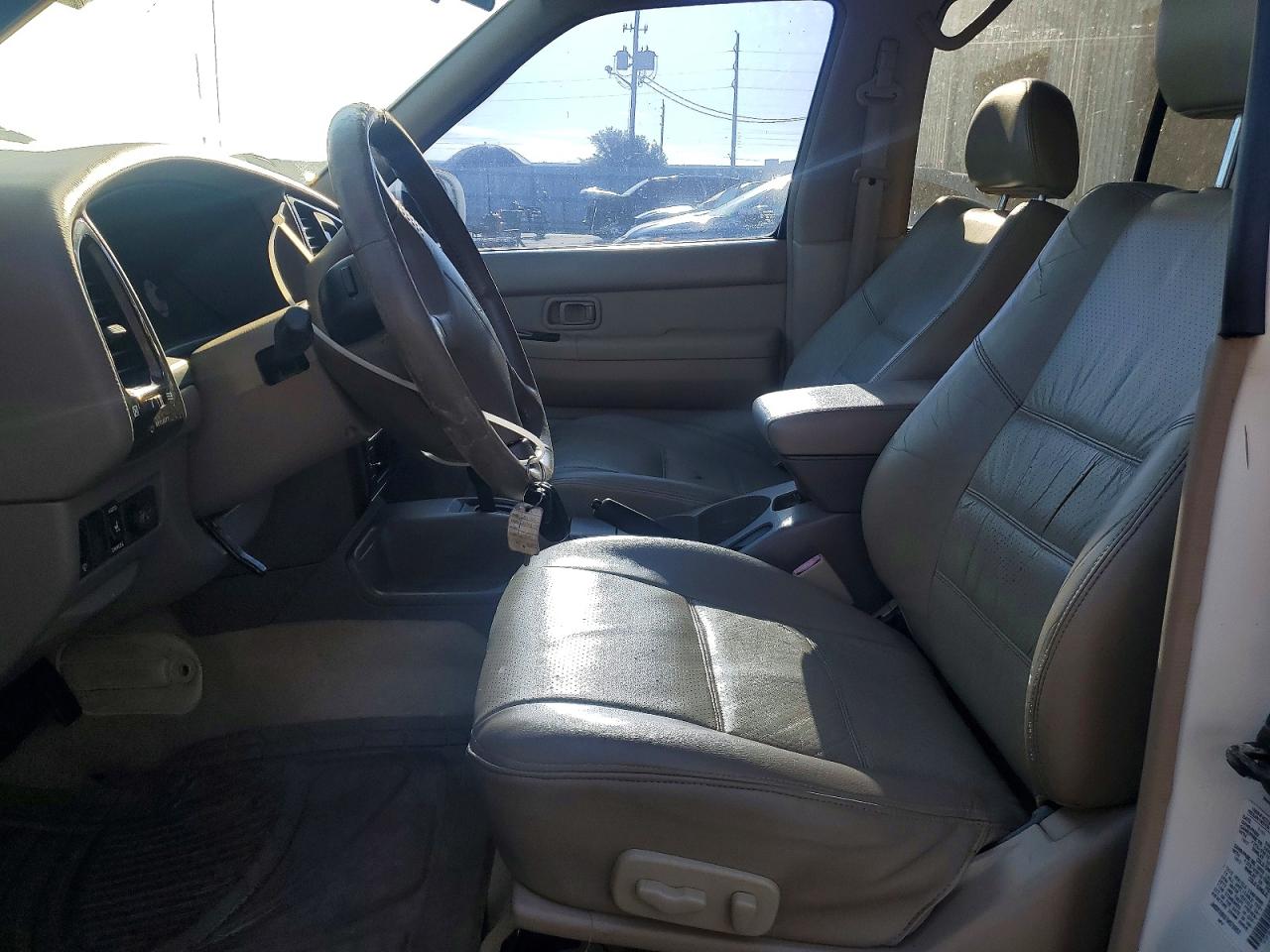 2001 Nissan Pathfinder Se White vin: JN8DR09X61W579957