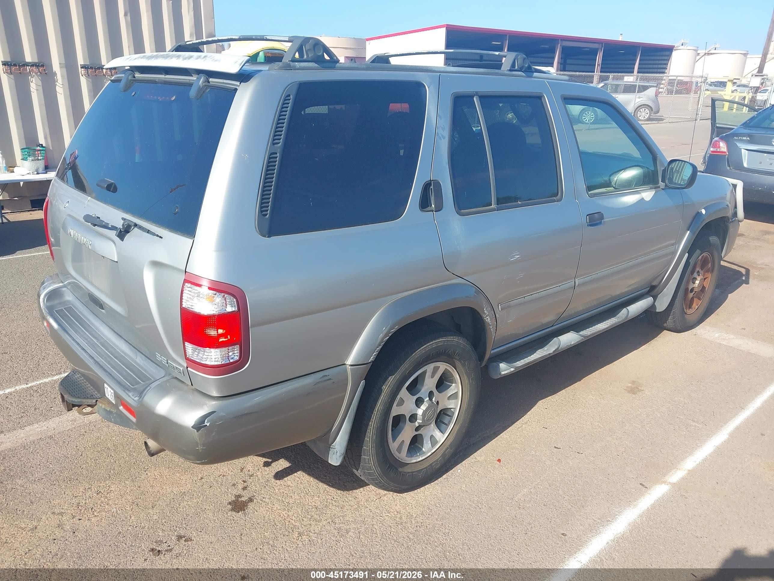 2001 Nissan Pathfinder Se Серебряный vin: JN8DR09X61W580185