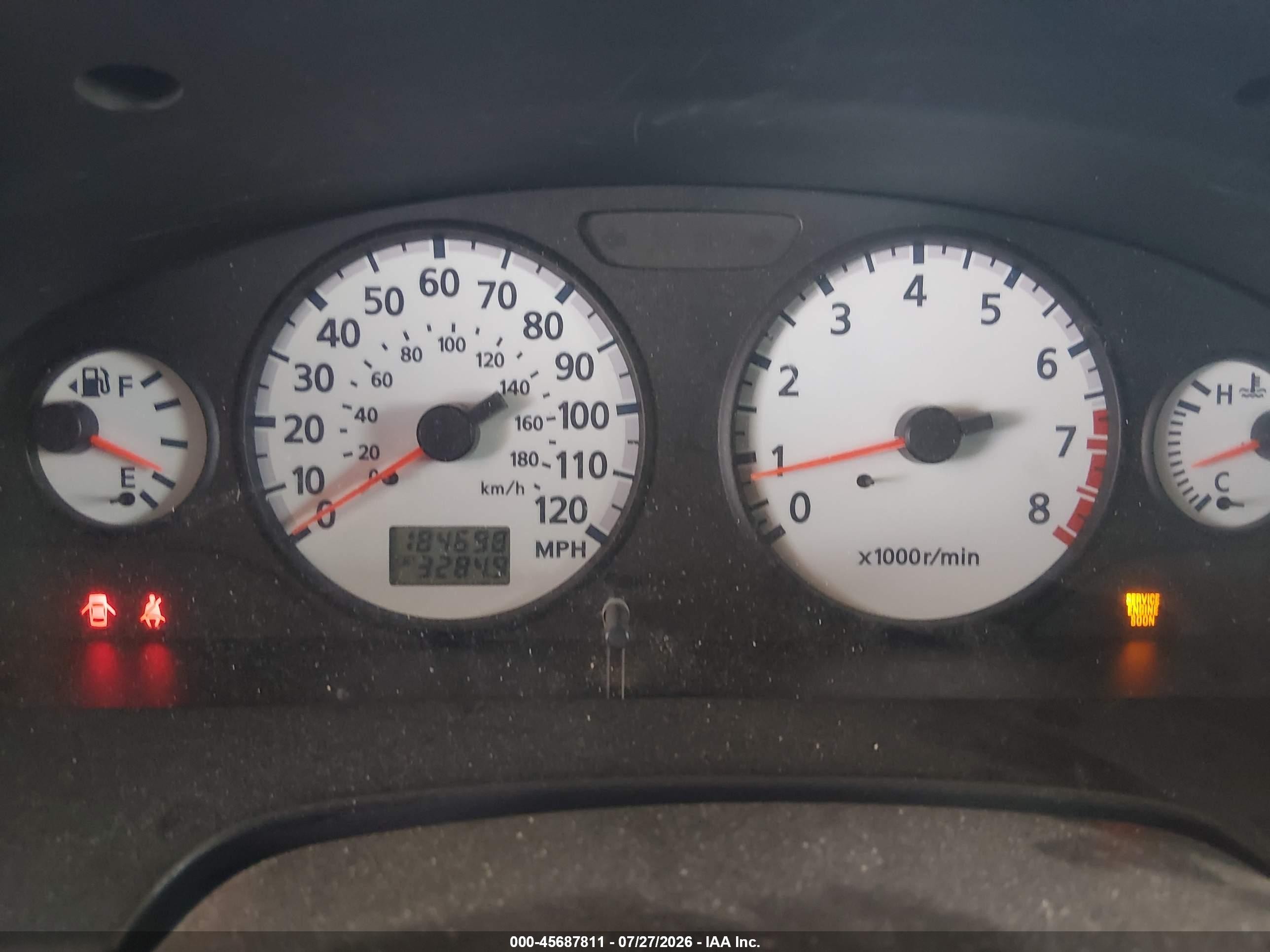 2002 Nissan Pathfinder Le White vin: JN8DR09X62W664413