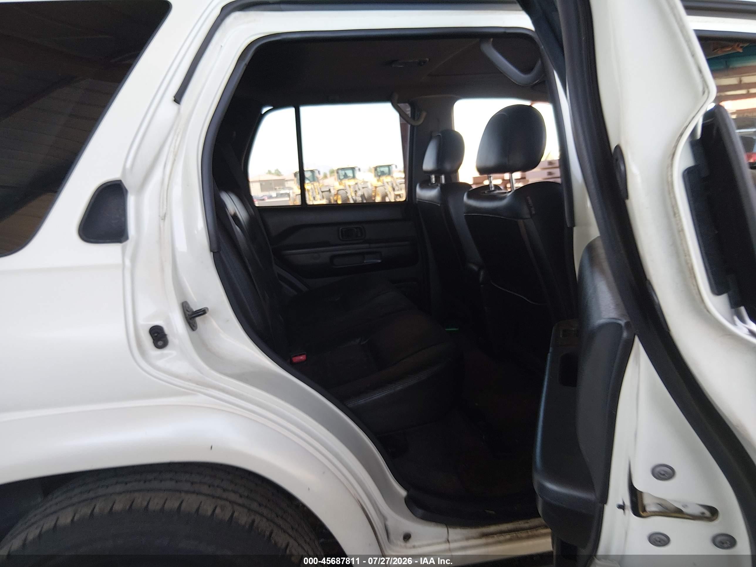 2002 Nissan Pathfinder Le White vin: JN8DR09X62W664413
