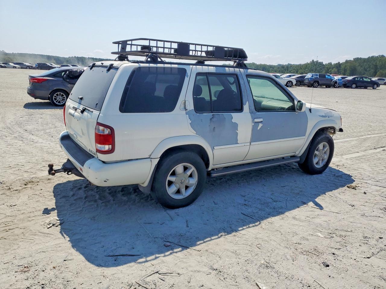 2001 Nissan Pathfinder Se Белый vin: JN8DR09X71W572323