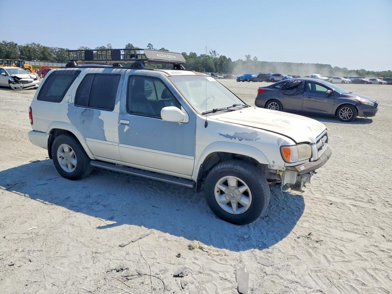 2001 Nissan Pathfinder Se Белый vin: JN8DR09X71W572323