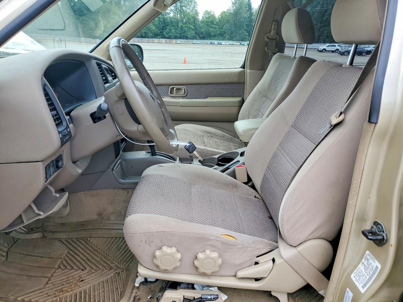 2002 Nissan Pathfinder Se Gold vin: JN8DR09X72W652187