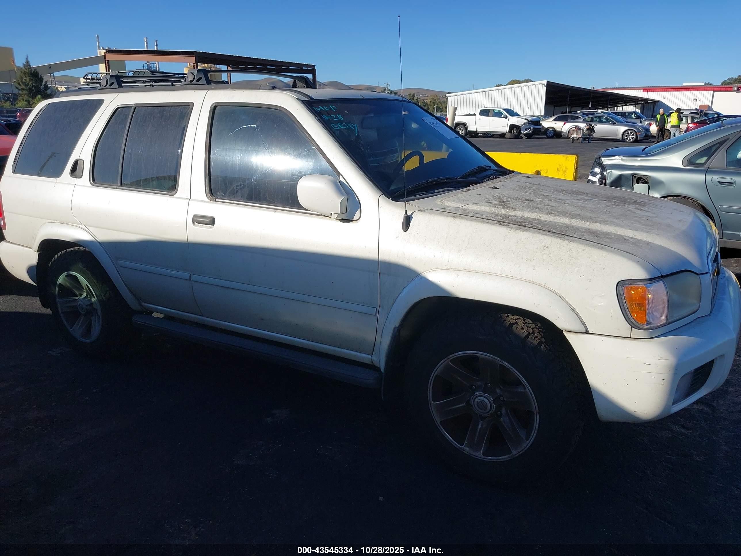 2003 Nissan Pathfinder Le White vin: JN8DR09X73W708615
