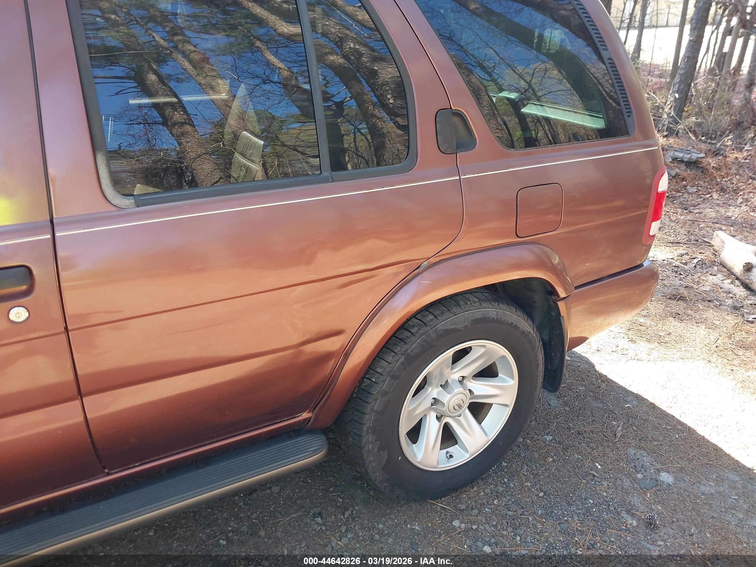 2003 Nissan Pathfinder Le Brown vin: JN8DR09X83W701267