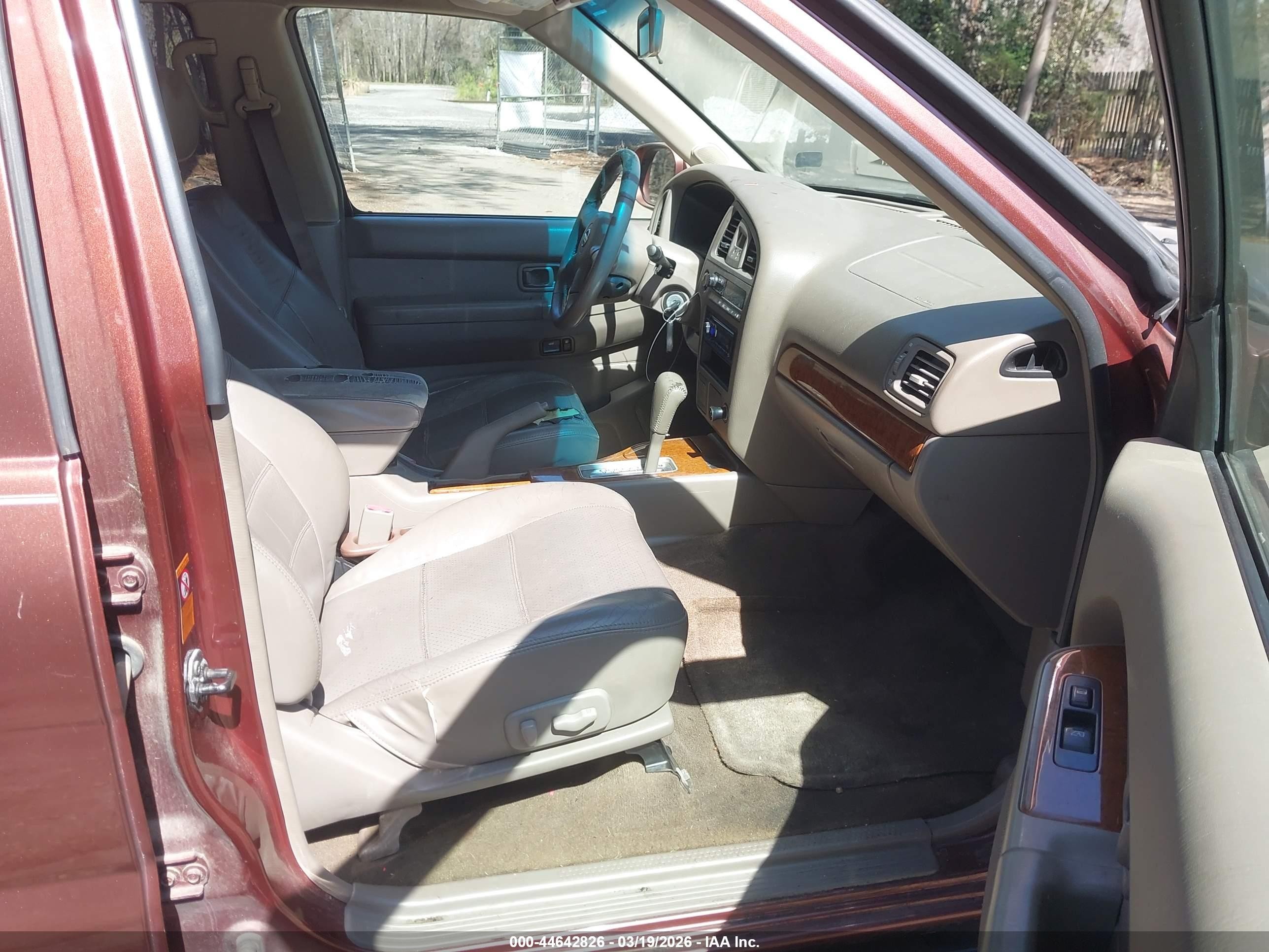 2003 Nissan Pathfinder Le Brown vin: JN8DR09X83W701267