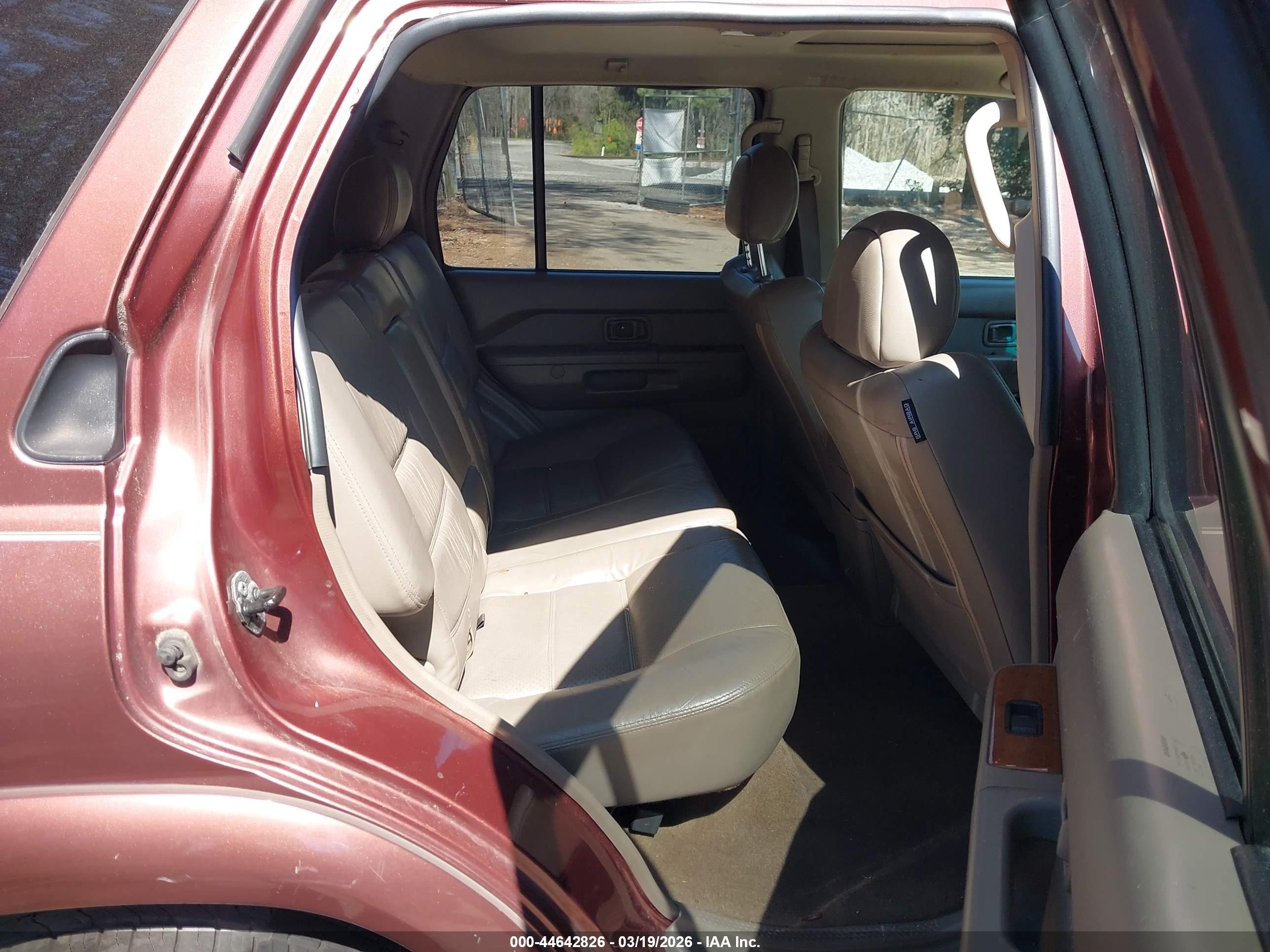 2003 Nissan Pathfinder Le Brown vin: JN8DR09X83W701267