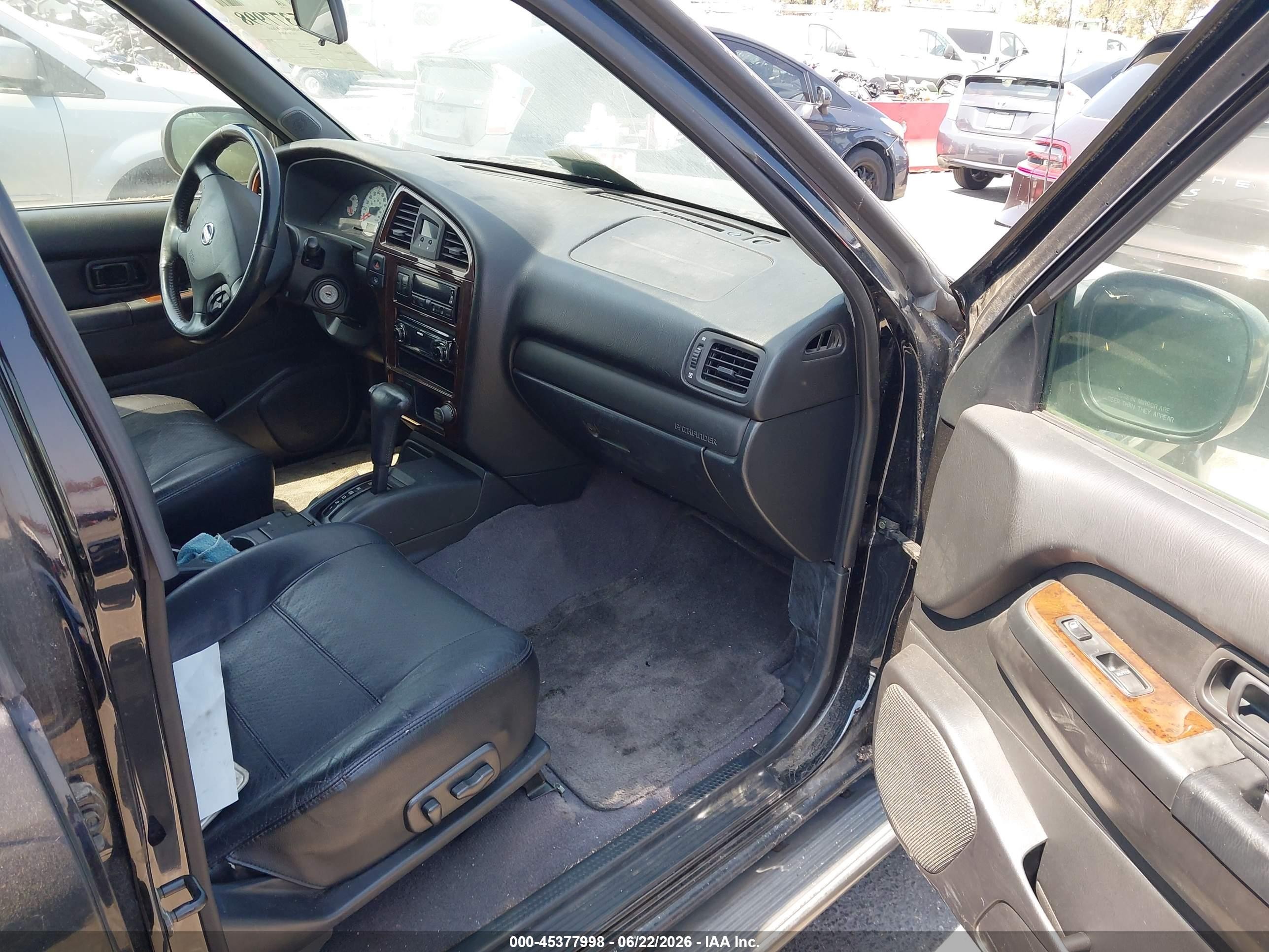 2002 Nissan Pathfinder Le Black vin: JN8DR09X92W654944