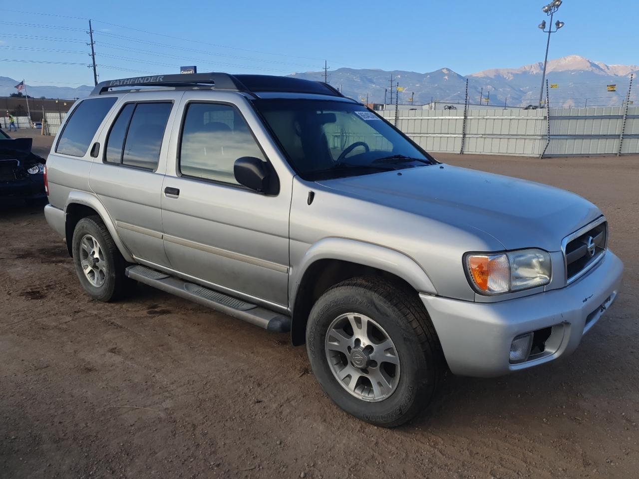 2004 Nissan Pathfinder Le Silver vin: JN8DR09Y14W916421