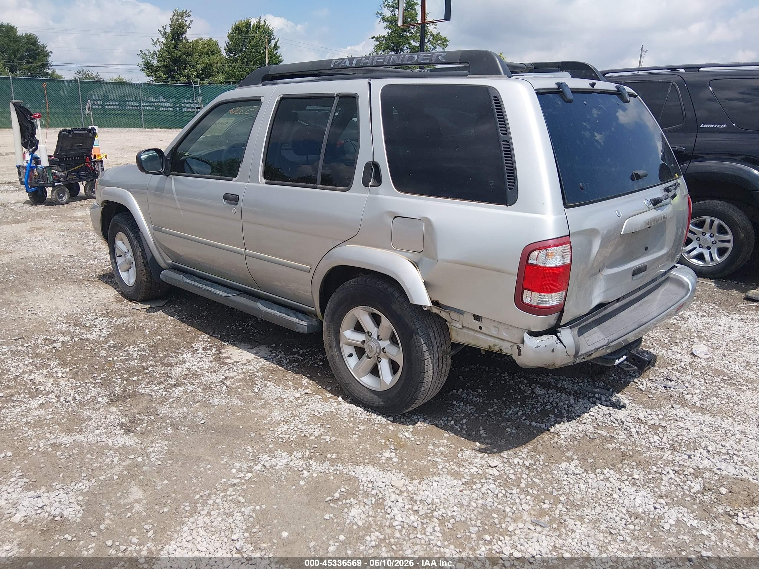 2004 Nissan Pathfinder Se Серебряный vin: JN8DR09Y24W907601