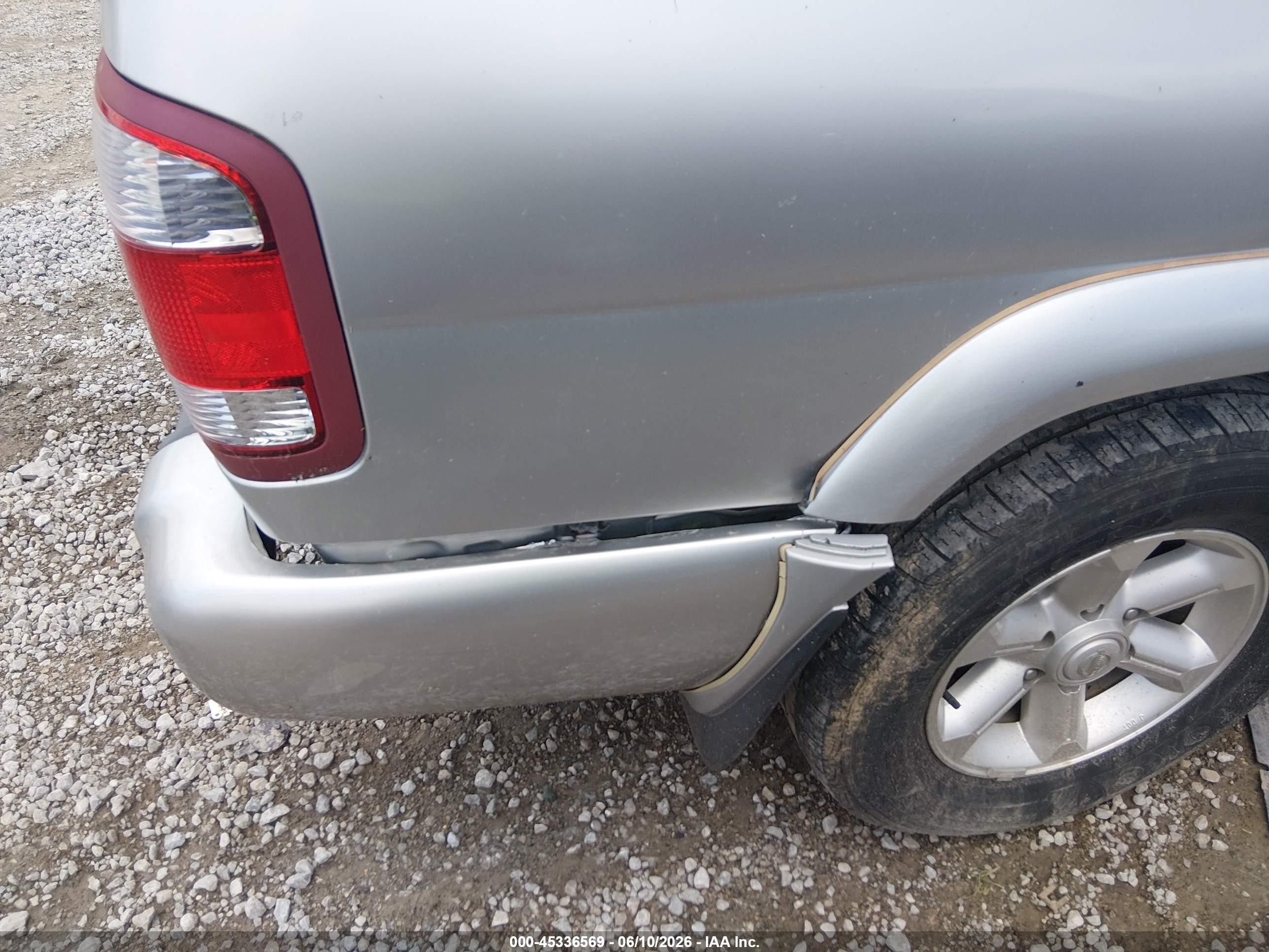 2004 Nissan Pathfinder Se Серебряный vin: JN8DR09Y24W907601