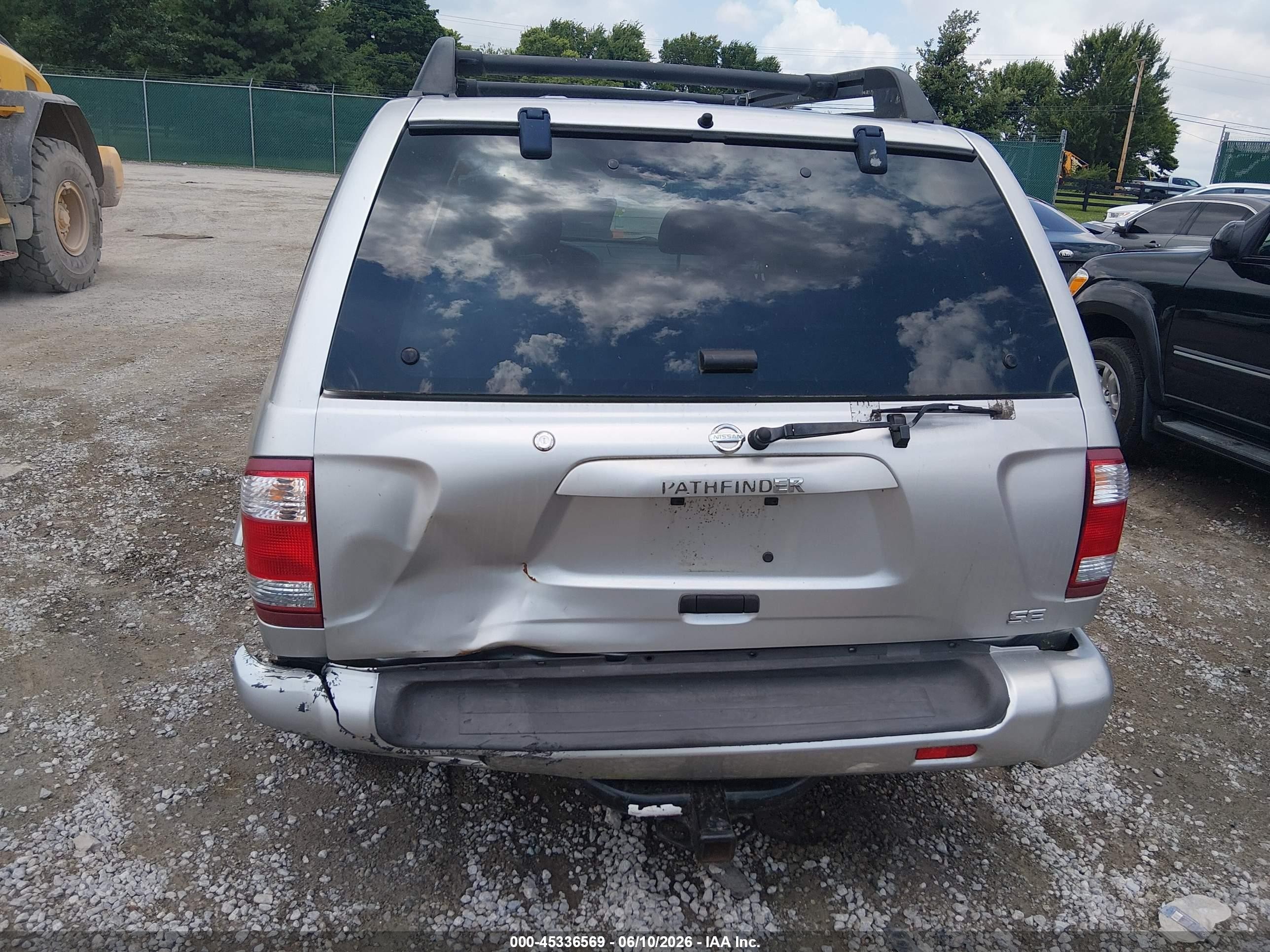 2004 Nissan Pathfinder Se Серебряный vin: JN8DR09Y24W907601
