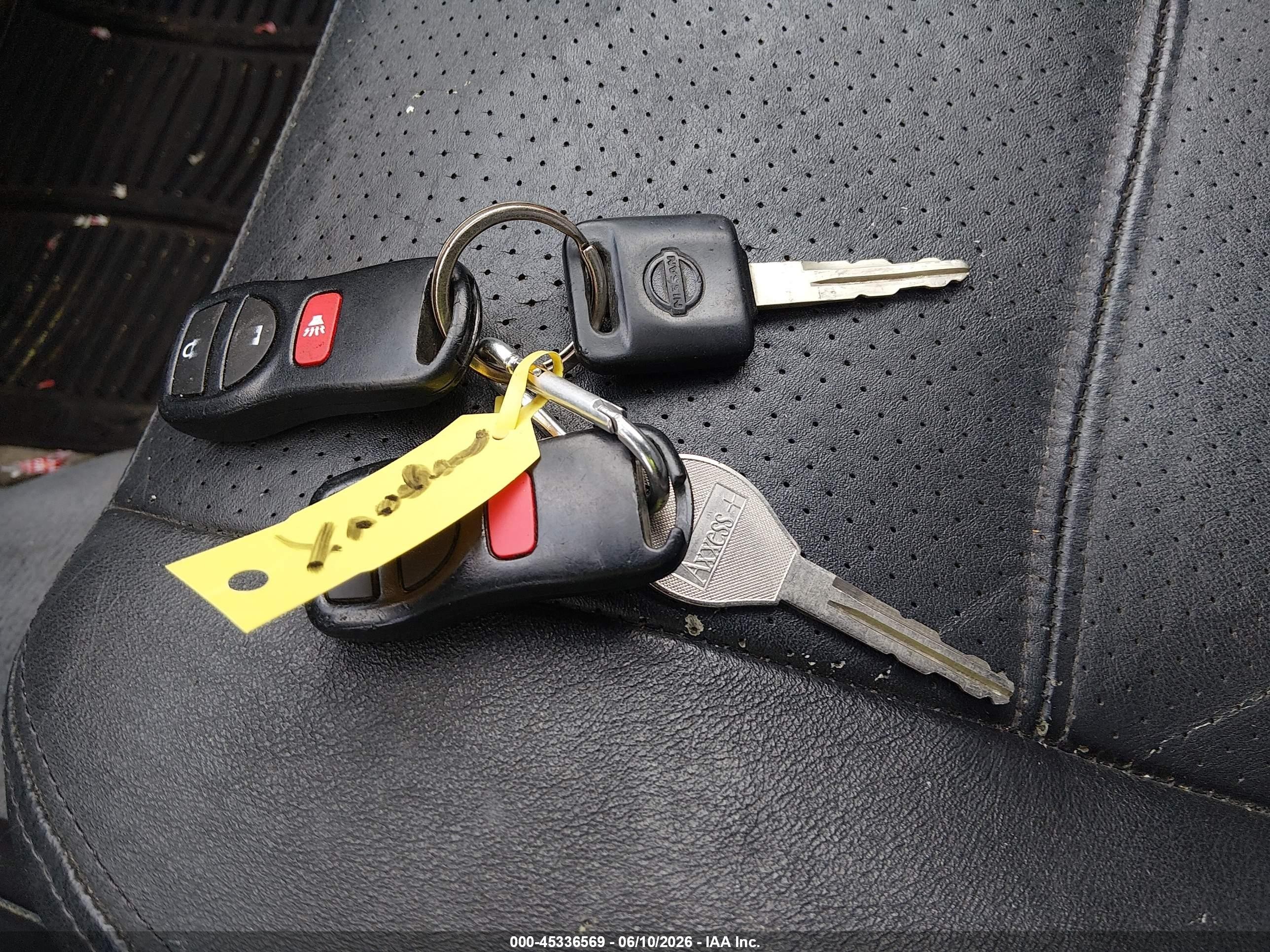 2004 Nissan Pathfinder Se Серебряный vin: JN8DR09Y24W907601