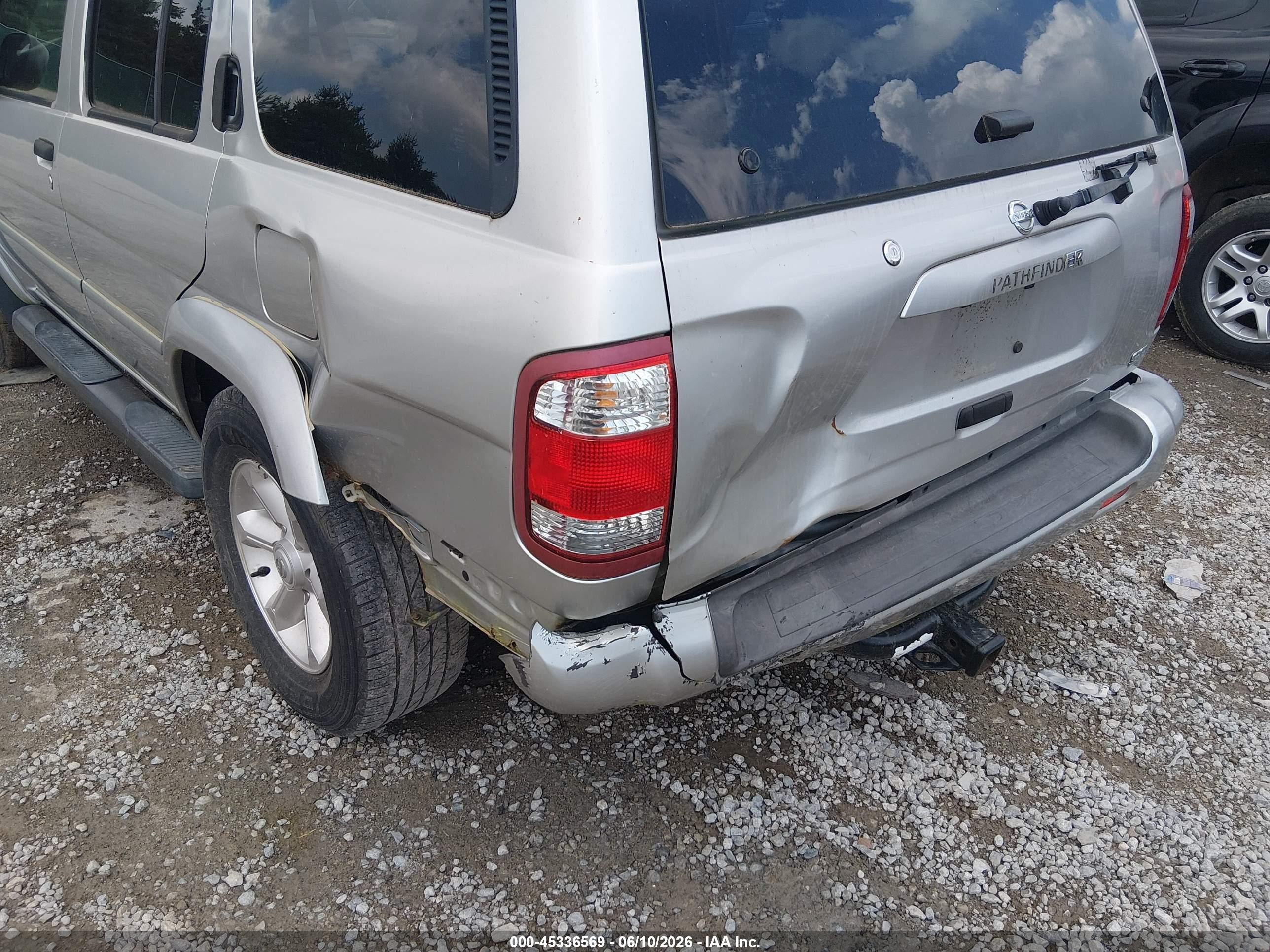 2004 Nissan Pathfinder Se Серебряный vin: JN8DR09Y24W907601
