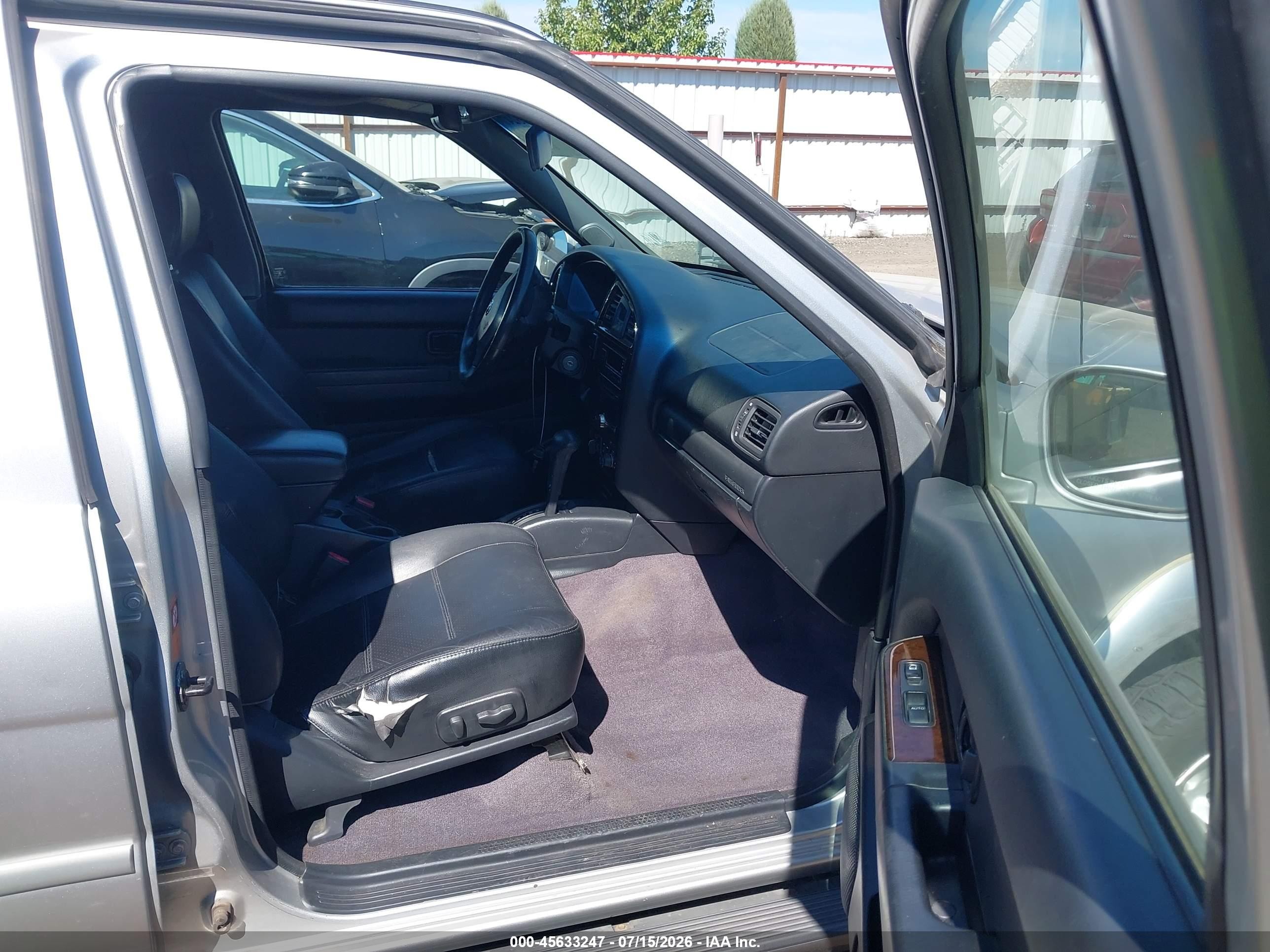 2002 Nissan Pathfinder Le Silver vin: JN8DR09Y32W746172