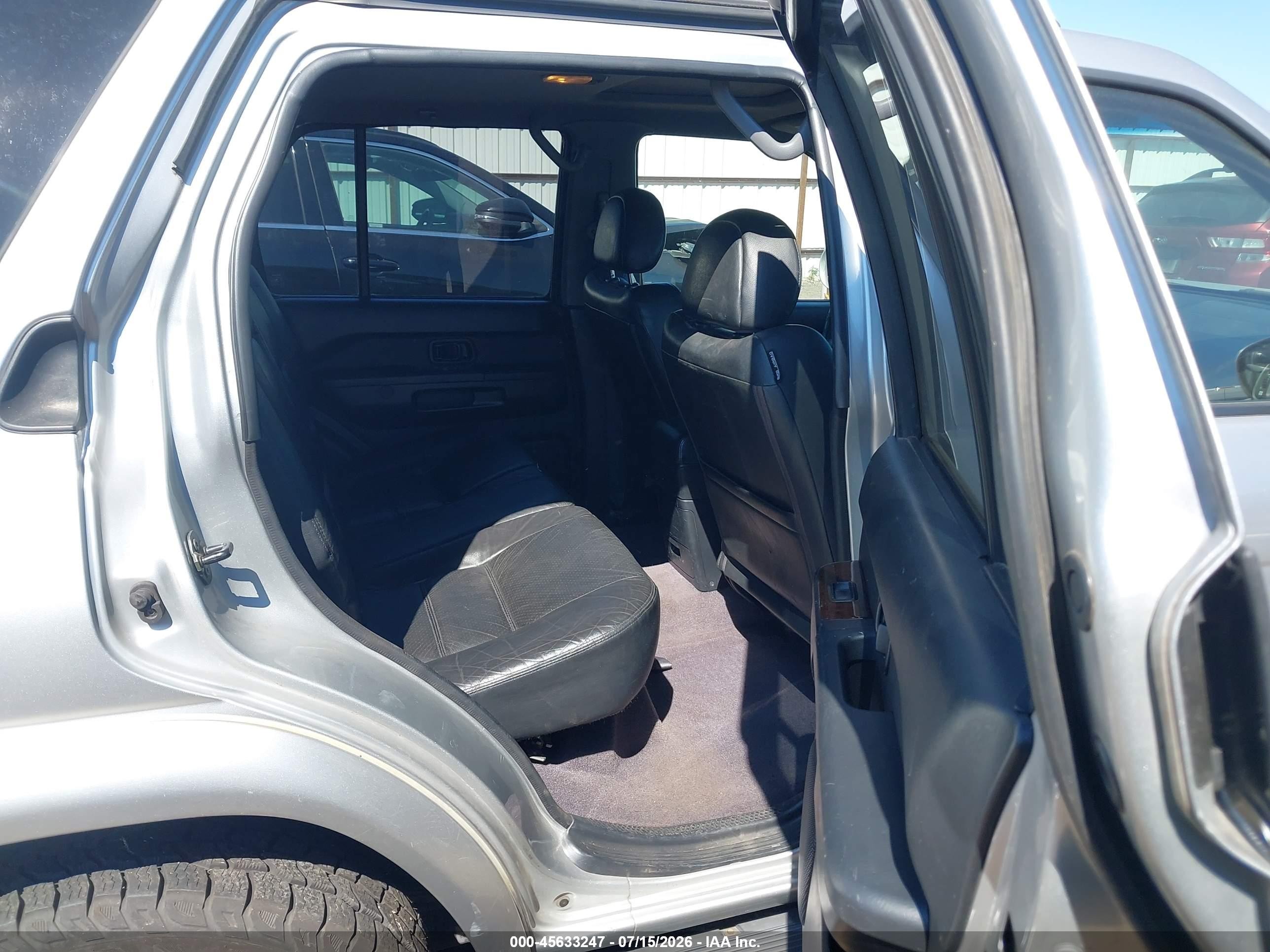 2002 Nissan Pathfinder Le Silver vin: JN8DR09Y32W746172