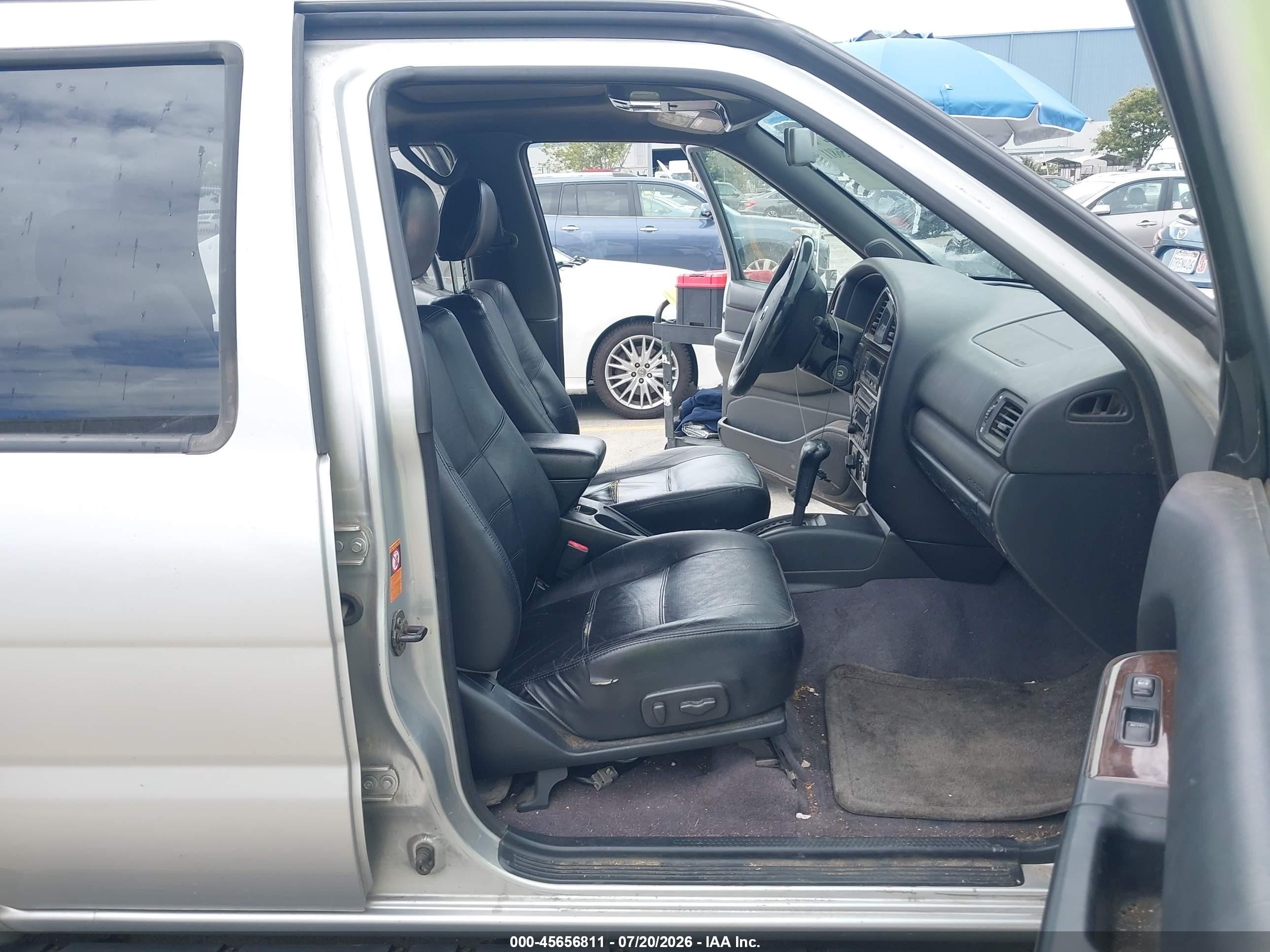 2002 Nissan Pathfinder Le Gray vin: JN8DR09Y32W746723