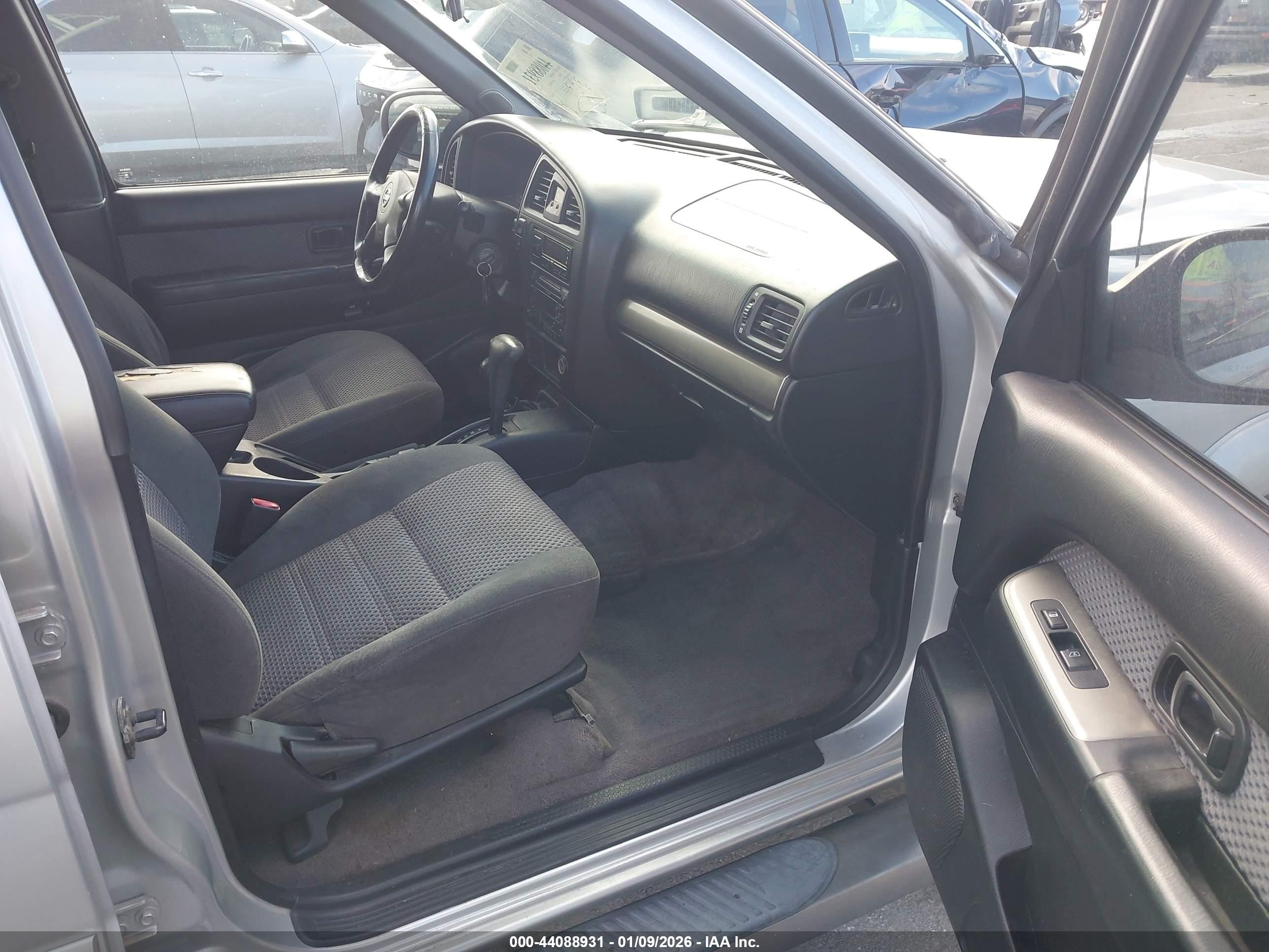 2003 Nissan Pathfinder Se Gray vin: JN8DR09Y43W838554