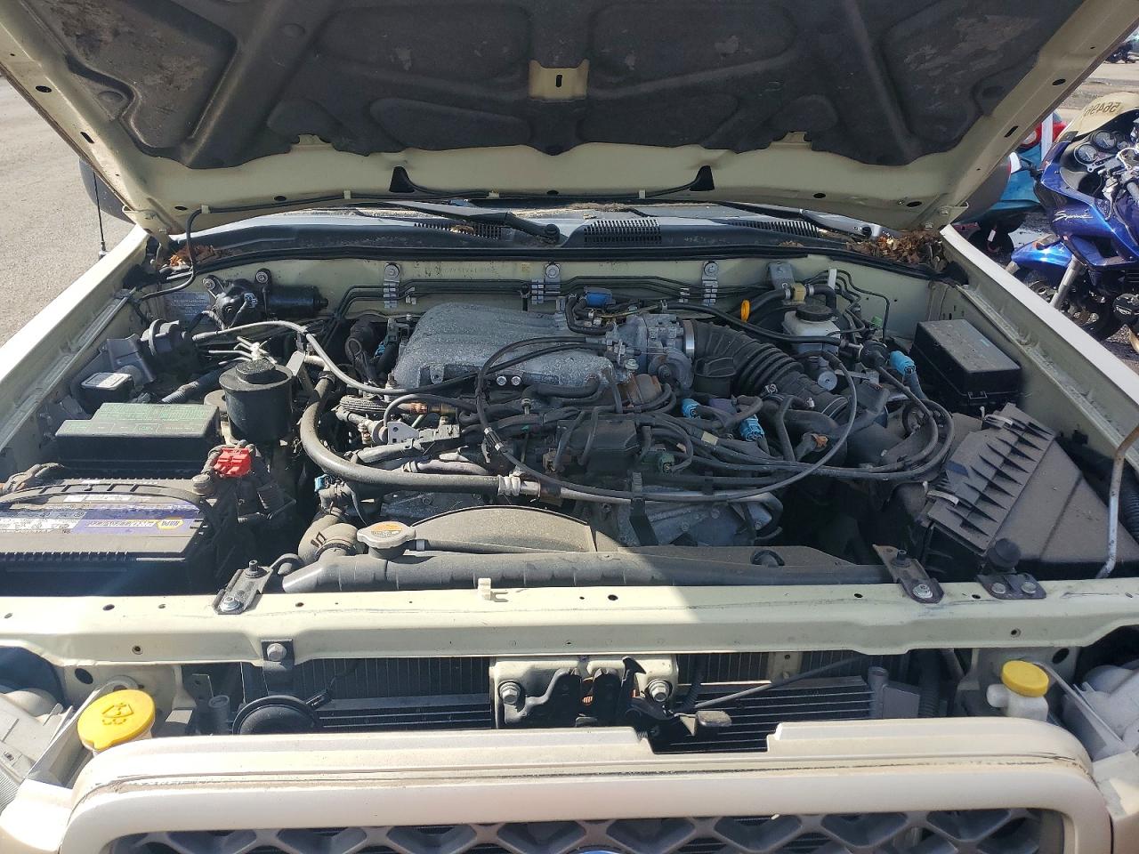 2001 Nissan Pathfinder Se Gold vin: JN8DR09Y51W610382