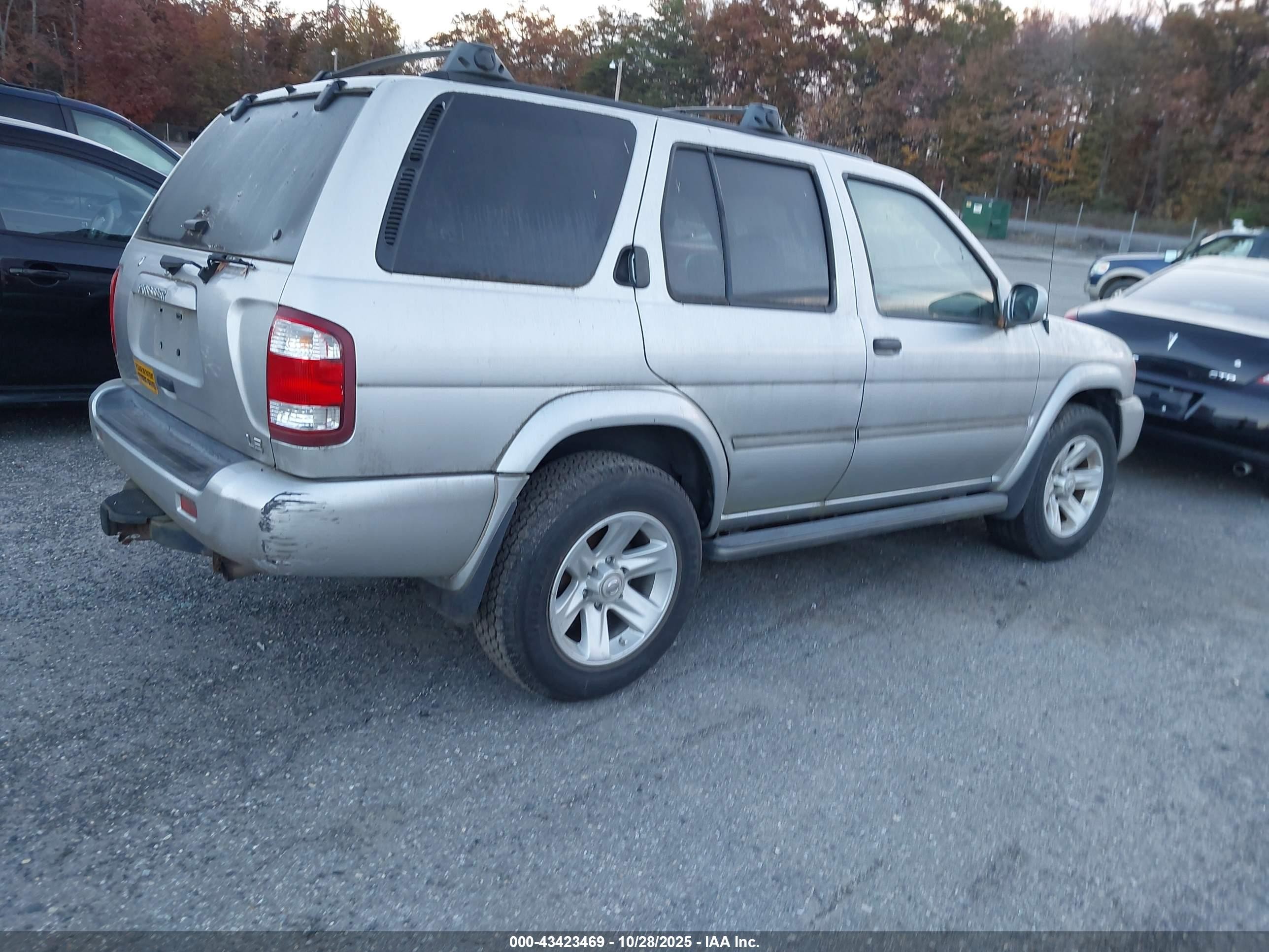2003 Nissan Pathfinder Le Silver vin: JN8DR09Y63W828348