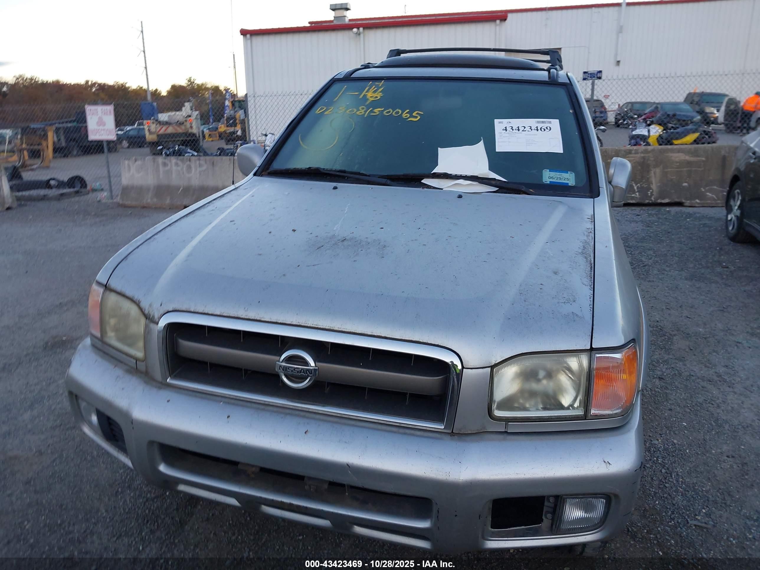 2003 Nissan Pathfinder Le Silver vin: JN8DR09Y63W828348
