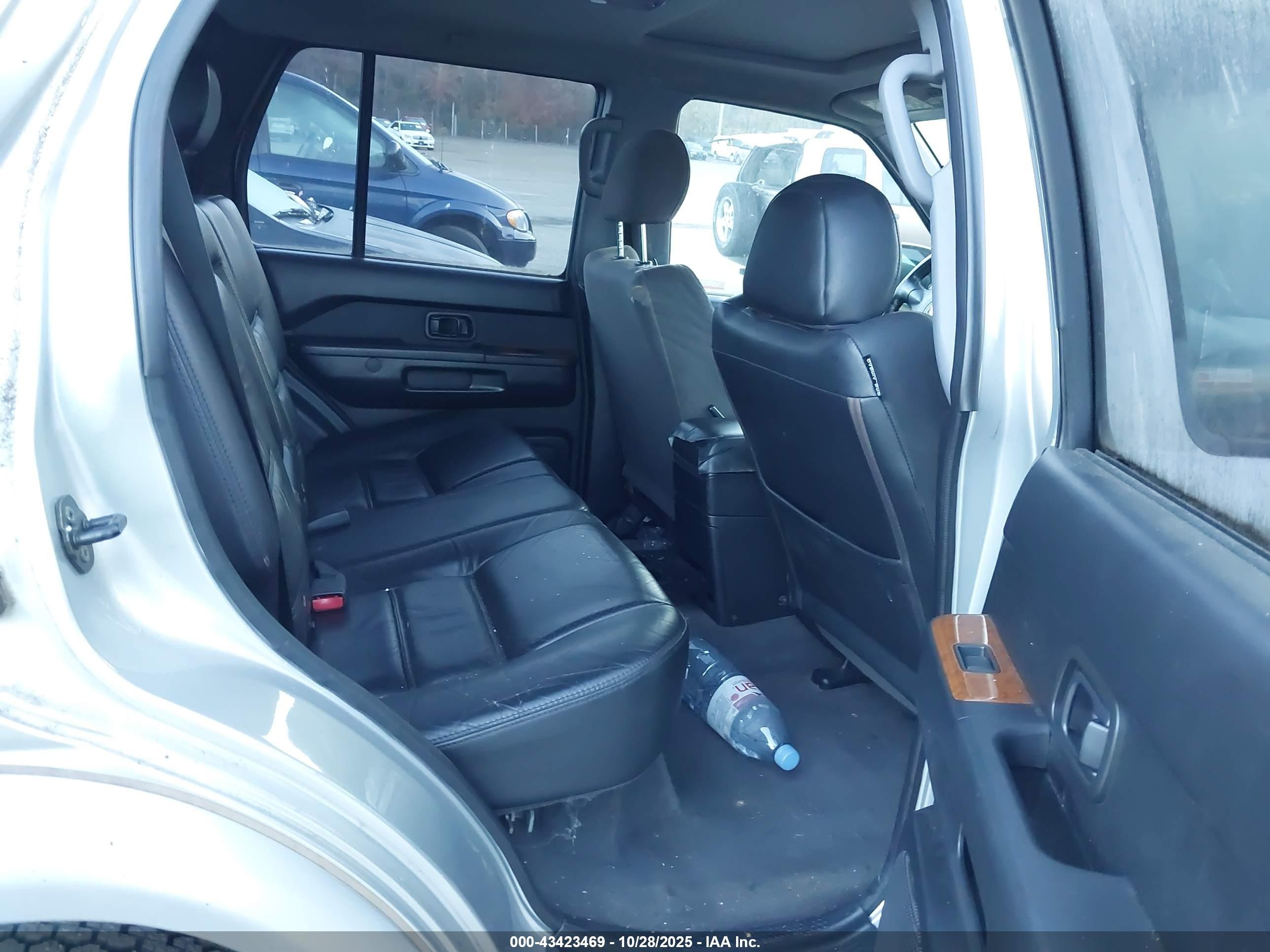 2003 Nissan Pathfinder Le Silver vin: JN8DR09Y63W828348