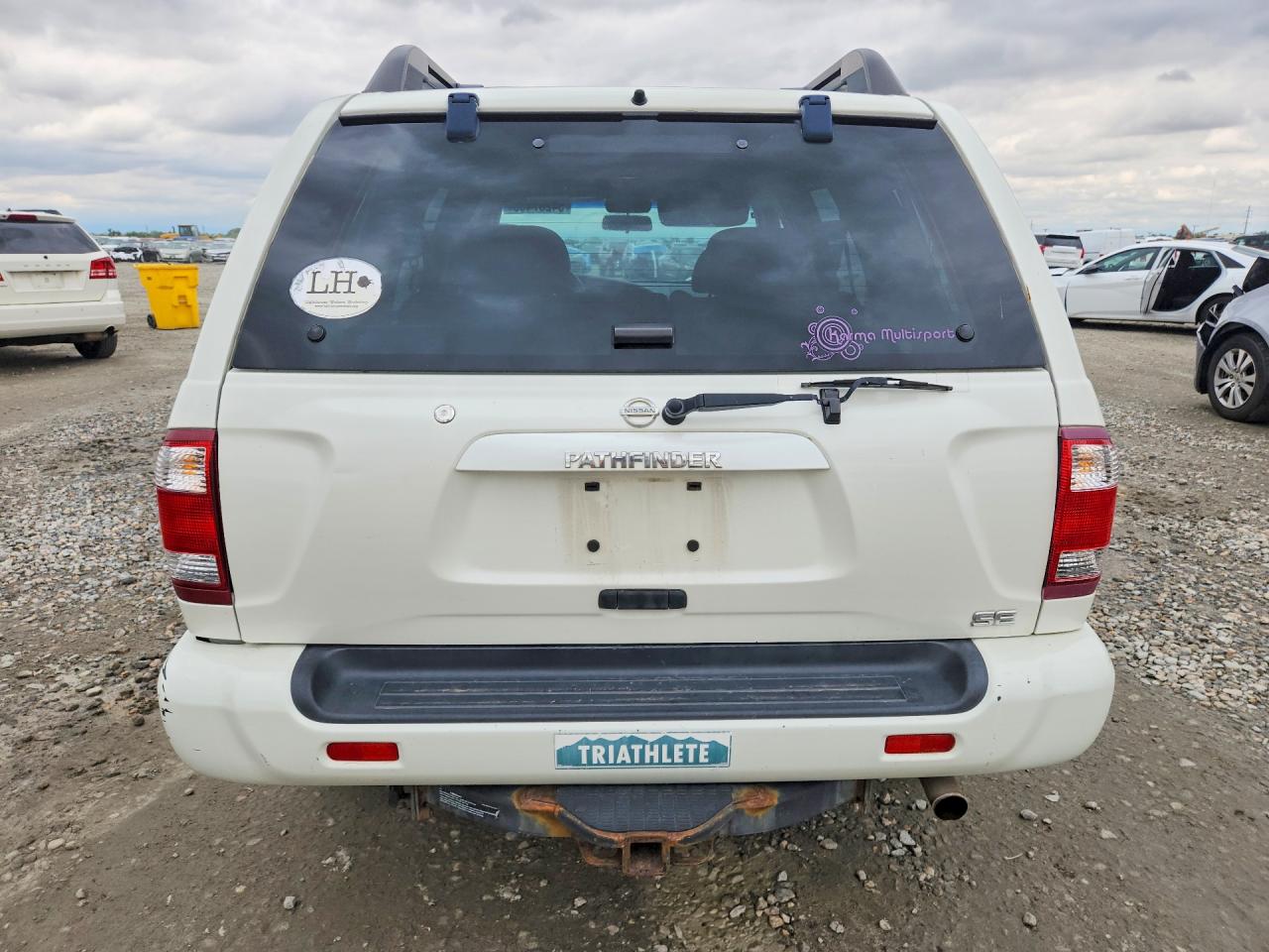 2004 Nissan Pathfinder Se White vin: JN8DR09Y64W910212