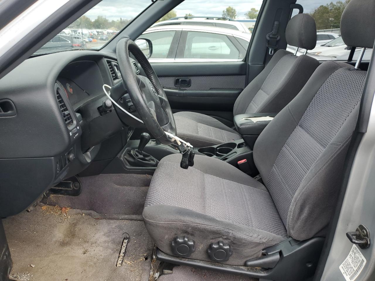2003 Nissan Pathfinder Le Silver vin: JN8DR09Y73W836586