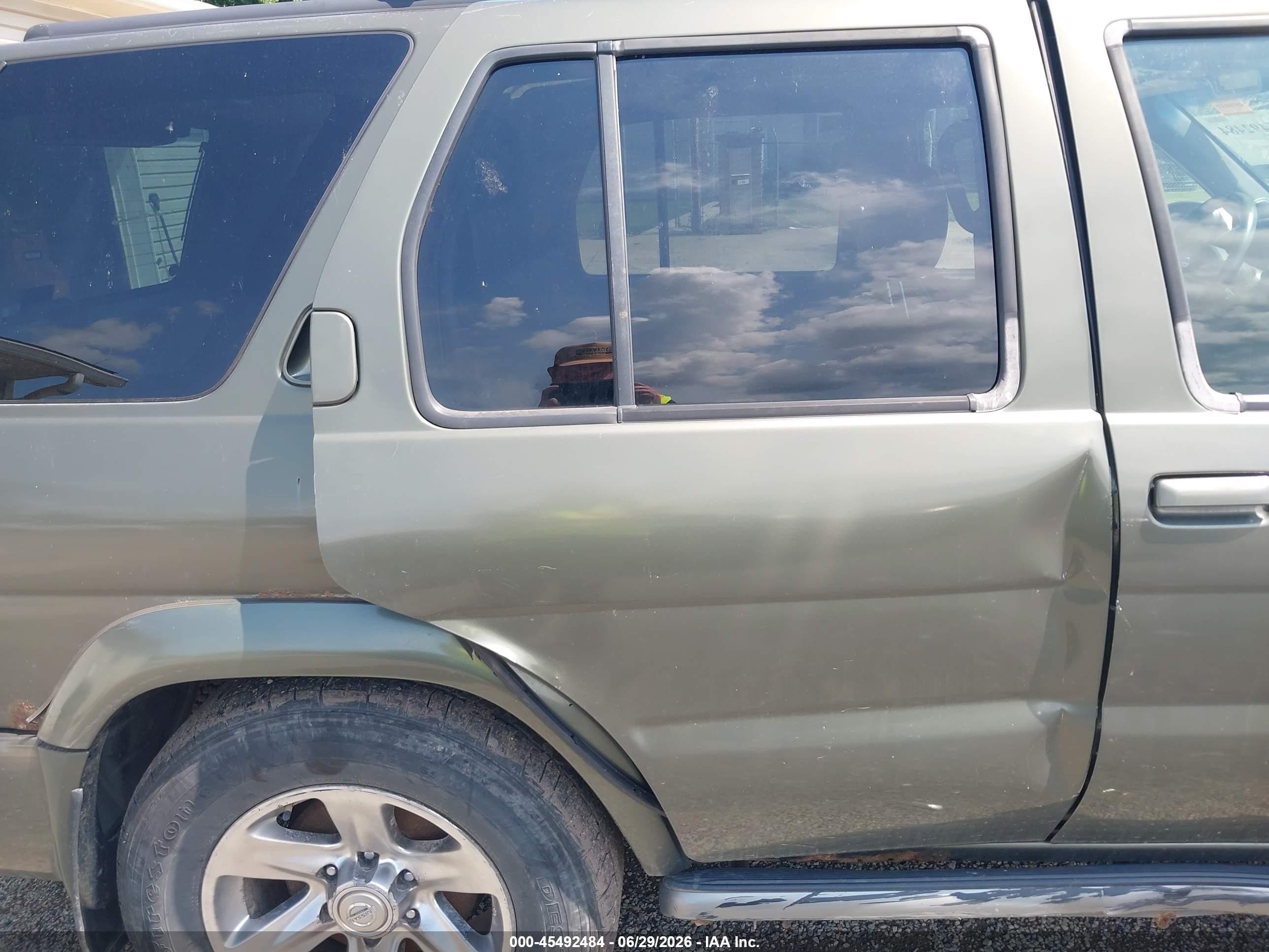 2004 Nissan Pathfinder Le Platinum Green vin: JN8DR09Y74W912700