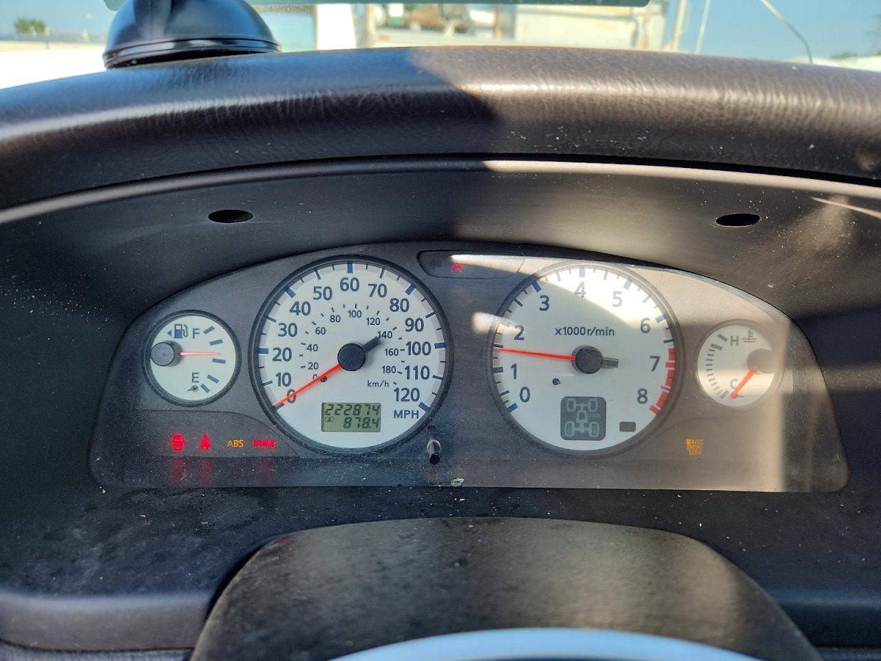 2002 Nissan Pathfinder Se Silver vin: JN8DR09Y82W728119