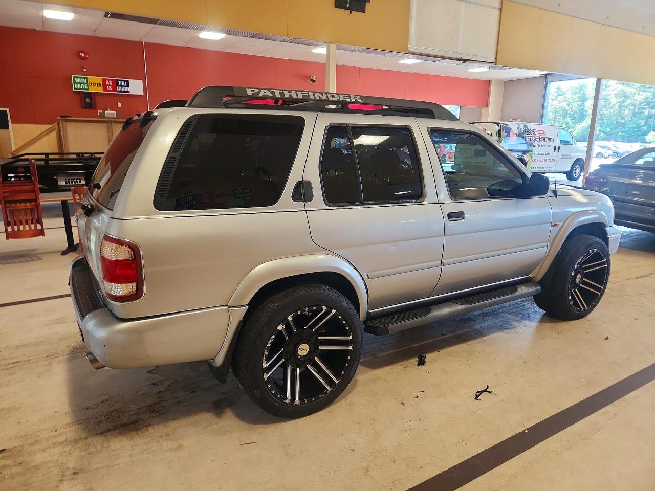 2002 Nissan Pathfinder Se Silver vin: JN8DR09Y82W738889