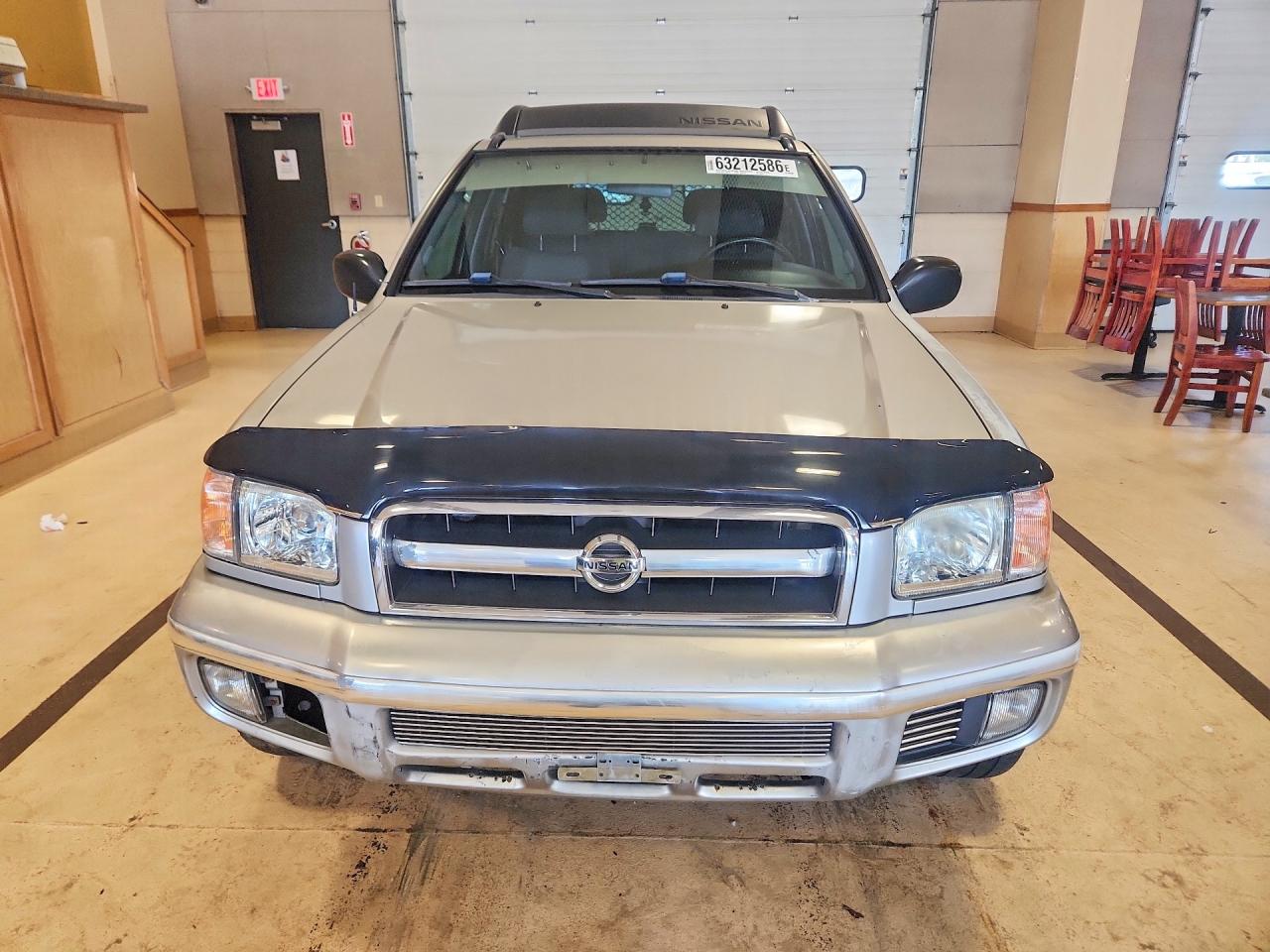 2002 Nissan Pathfinder Se Silver vin: JN8DR09Y82W738889