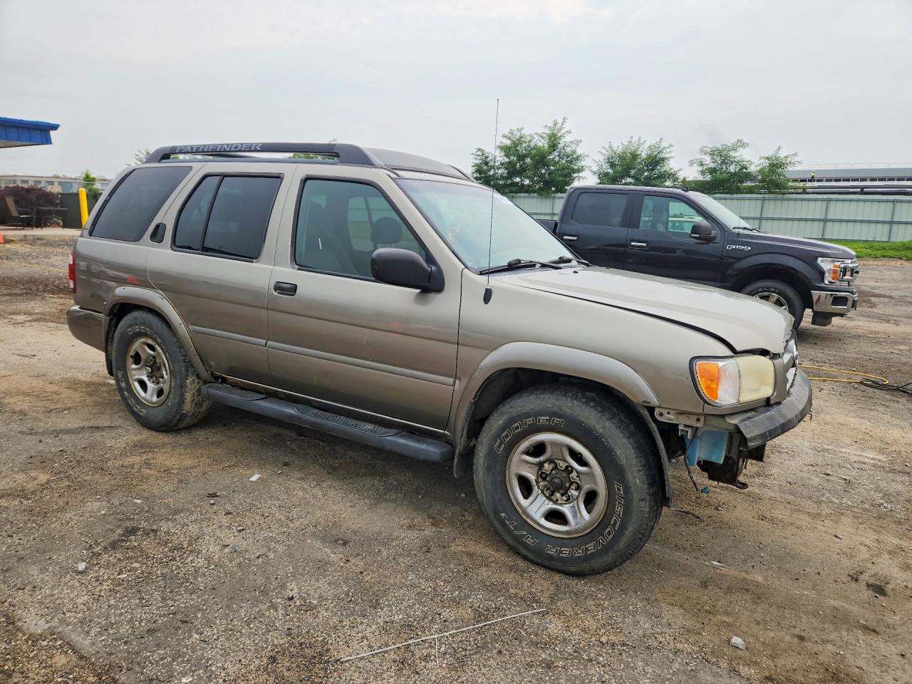 2004 Nissan Pathfinder Se Silver vin: JN8DR09Y84W915170