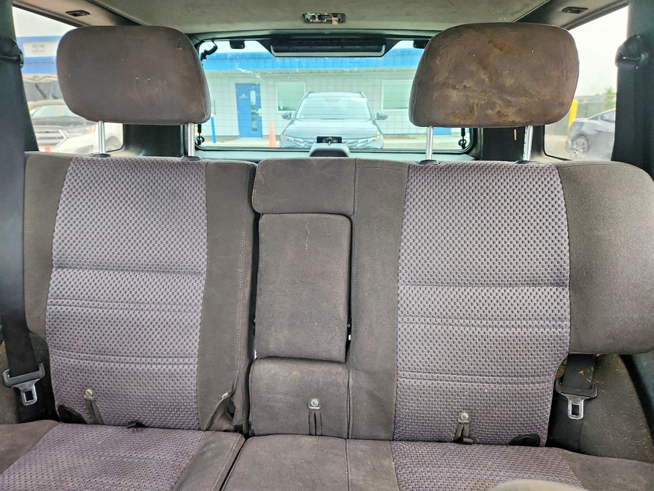 2004 Nissan Pathfinder Se Silver vin: JN8DR09Y84W915170