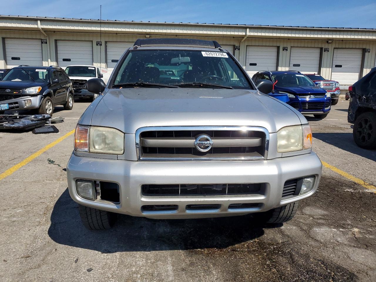 2004 Nissan Pathfinder Se Silver vin: JN8DR09Y84W916075