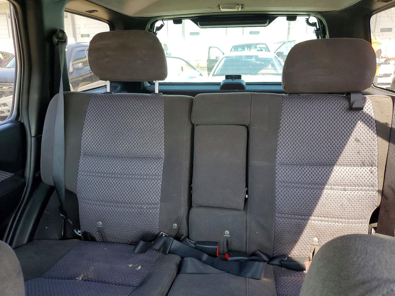 2004 Nissan Pathfinder Se Silver vin: JN8DR09Y84W916075