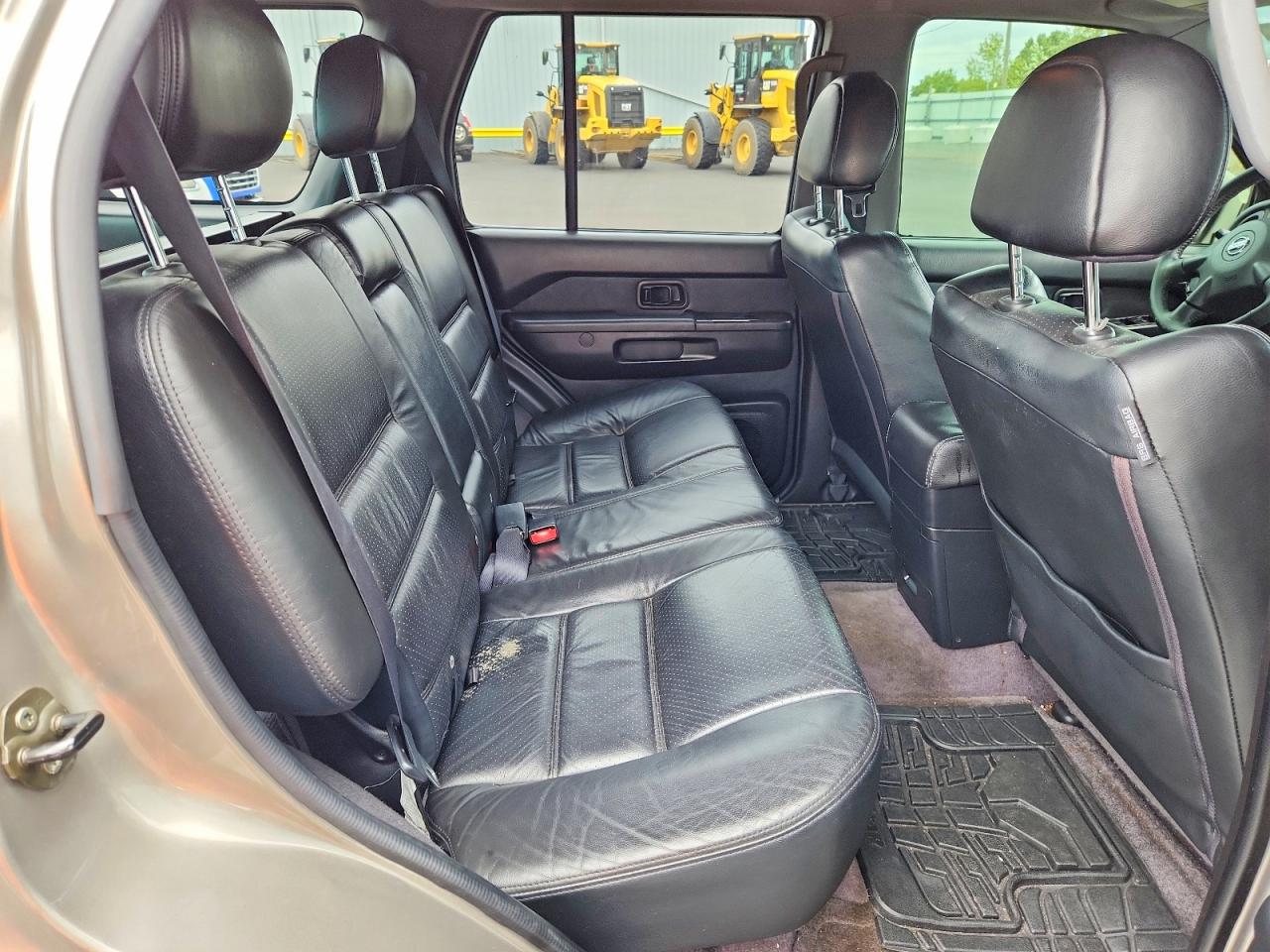 2004 Nissan Pathfinder Se Желто-коричневый vin: JN8DR09Y84W916626