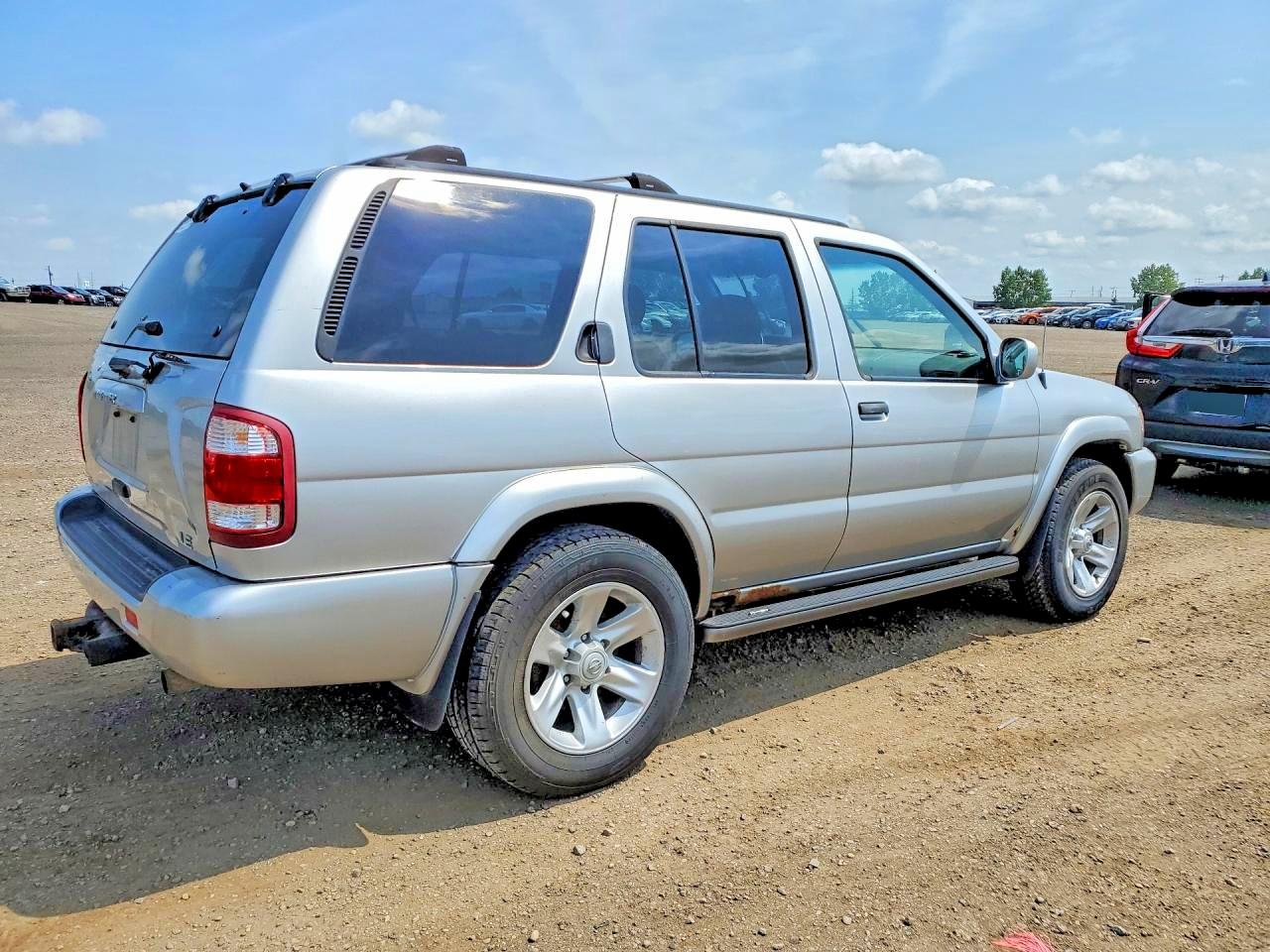 2002 Nissan Pathfinder Silver vin: JN8DR09YX2W707952