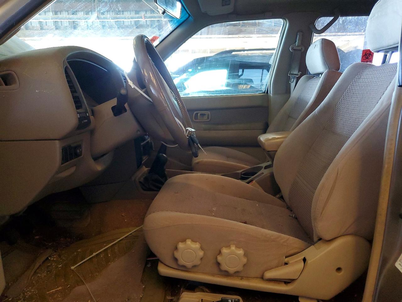 2002 Nissan Pathfinder Le/se Tan vin: JN8DR09YX2W743267
