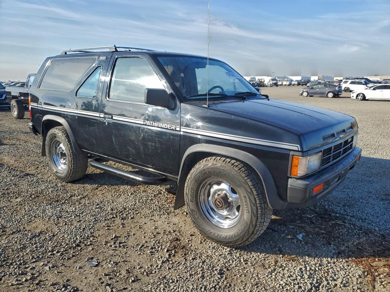 1988 Nissan Pathfinder Black vin: JN8HD16Y0JW025560